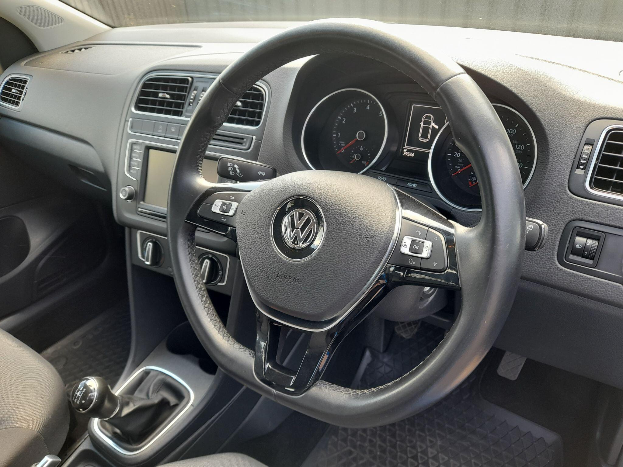 Volkswagen Polo 1.0 BlueMotion Tech SE Euro 6 (s/s) 5dr 5dr Manual 2015