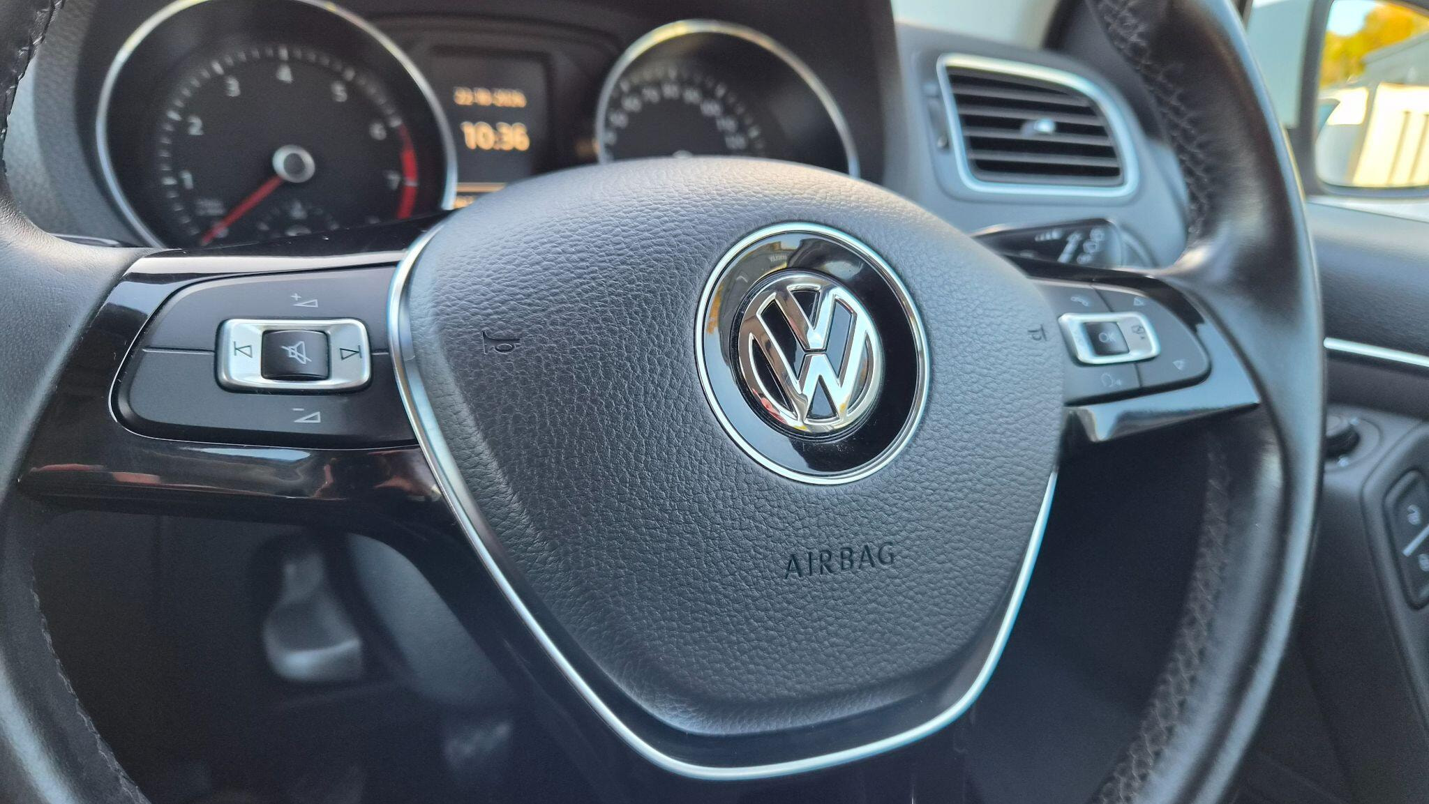 Volkswagen Polo 1.0 BlueMotion Tech SE Euro 6 (s/s) 5dr 5dr Manual 2014