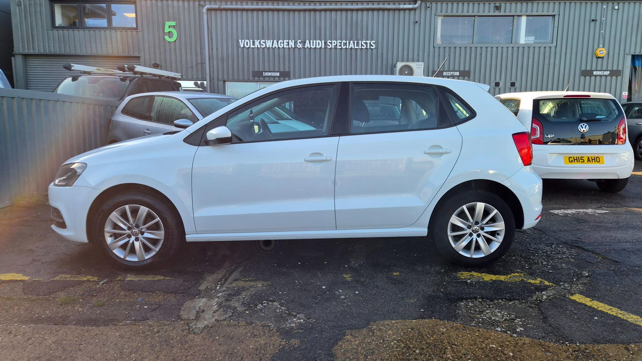 Volkswagen Polo 1.0 BlueMotion Tech SE Euro 6 (s/s) 5dr 5dr Manual 2014
