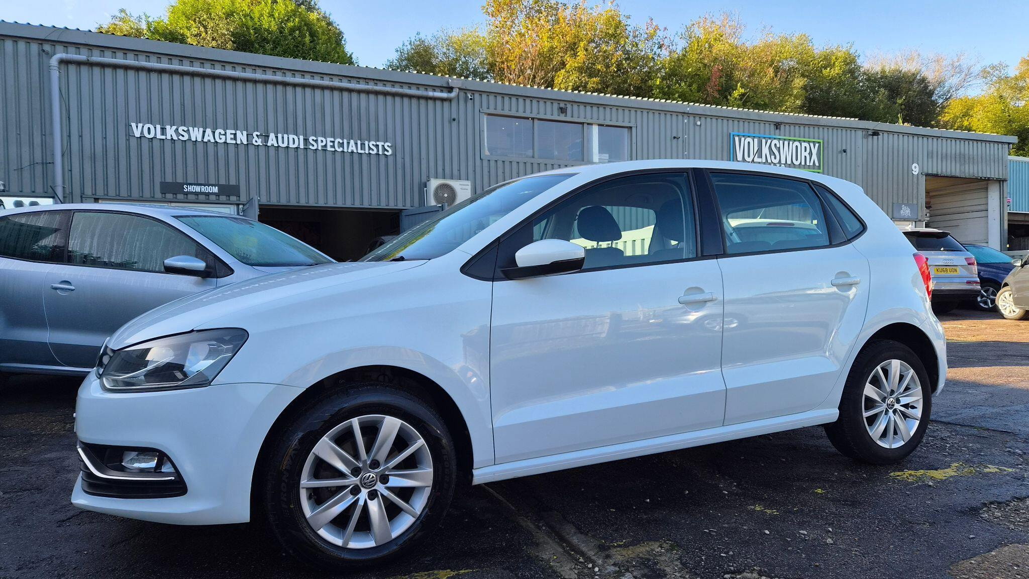 Volkswagen Polo 1.0 BlueMotion Tech SE Euro 6 (s/s) 5dr 5dr Manual 2014