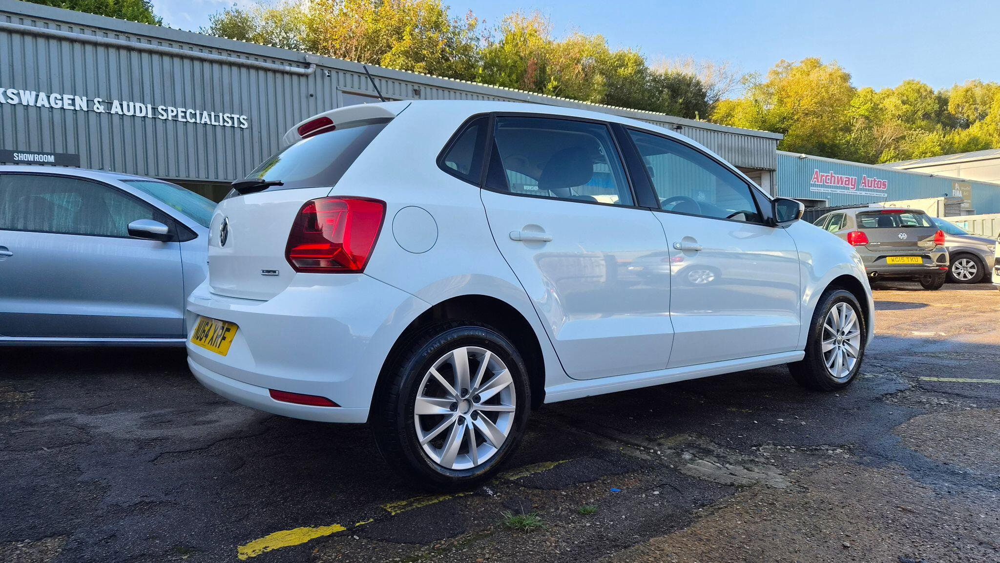 Volkswagen Polo 1.0 BlueMotion Tech SE Euro 6 (s/s) 5dr 5dr Manual 2014