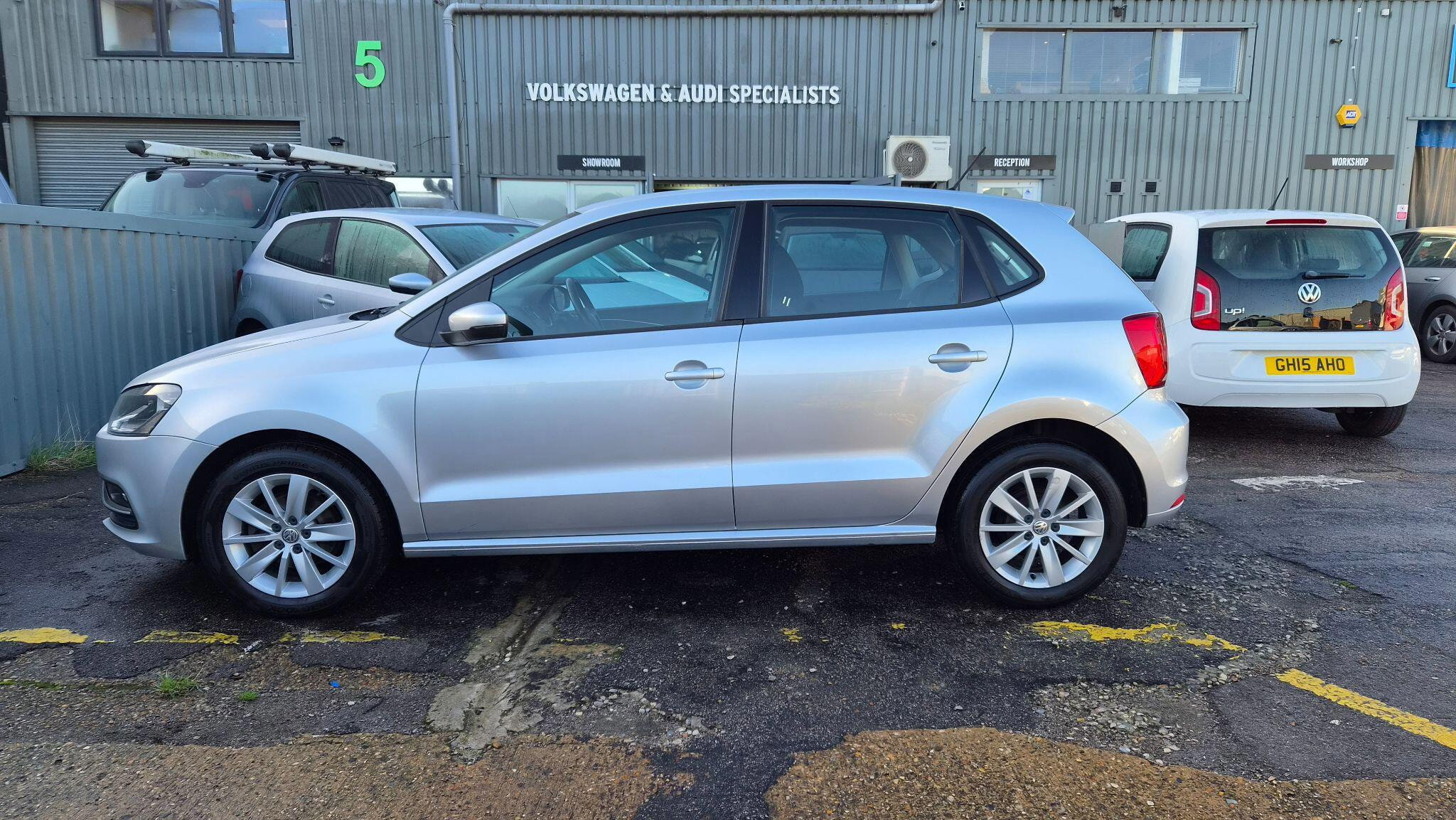 Volkswagen Polo 1.0 BlueMotion Tech SE Euro 6 (s/s) 5dr 5dr Manual 2016