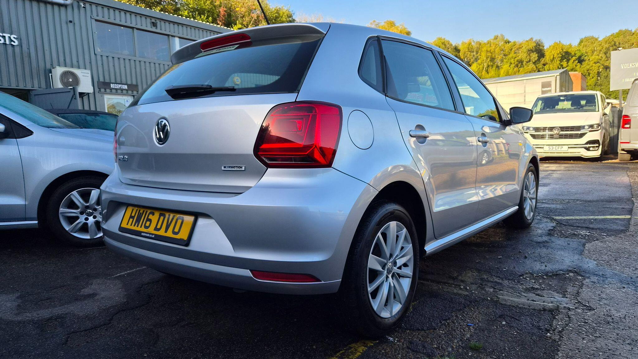 Volkswagen Polo 1.0 BlueMotion Tech SE Euro 6 (s/s) 5dr 5dr Manual 2016