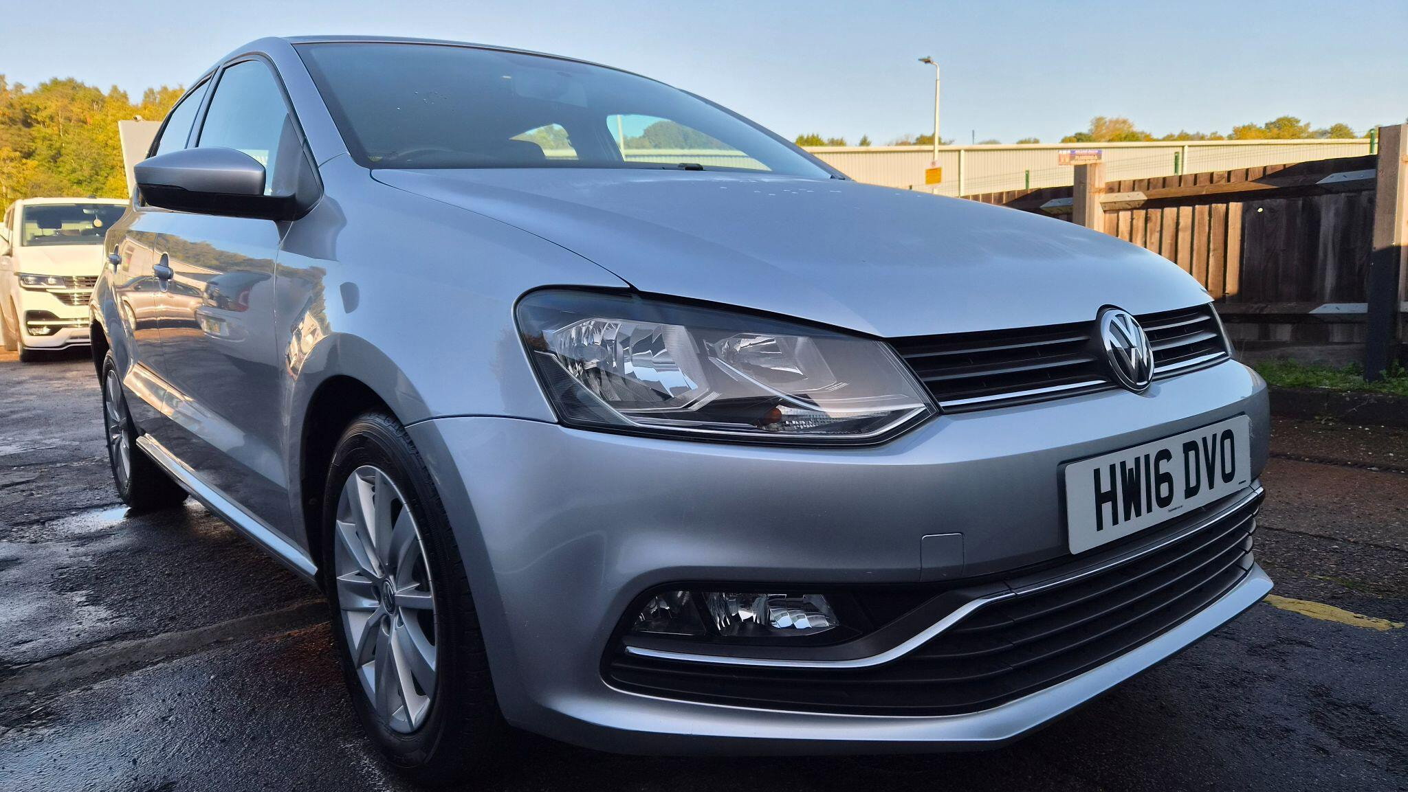 Volkswagen Polo 1.0 BlueMotion Tech SE Euro 6 (s/s) 5dr 5dr Manual 2016
