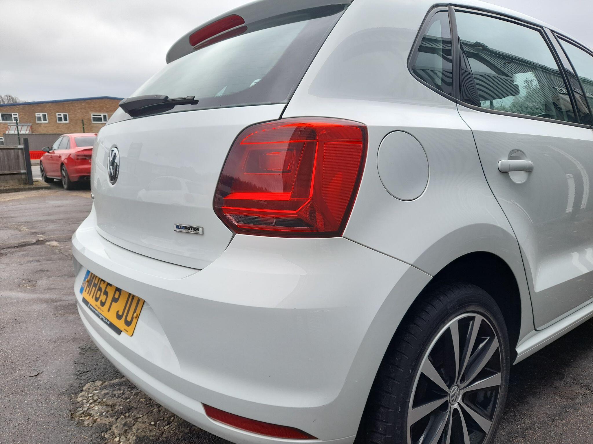Volkswagen Polo 1.0 BlueMotion Tech SE Euro 6 (s/s) 5dr 5dr Manual 2016