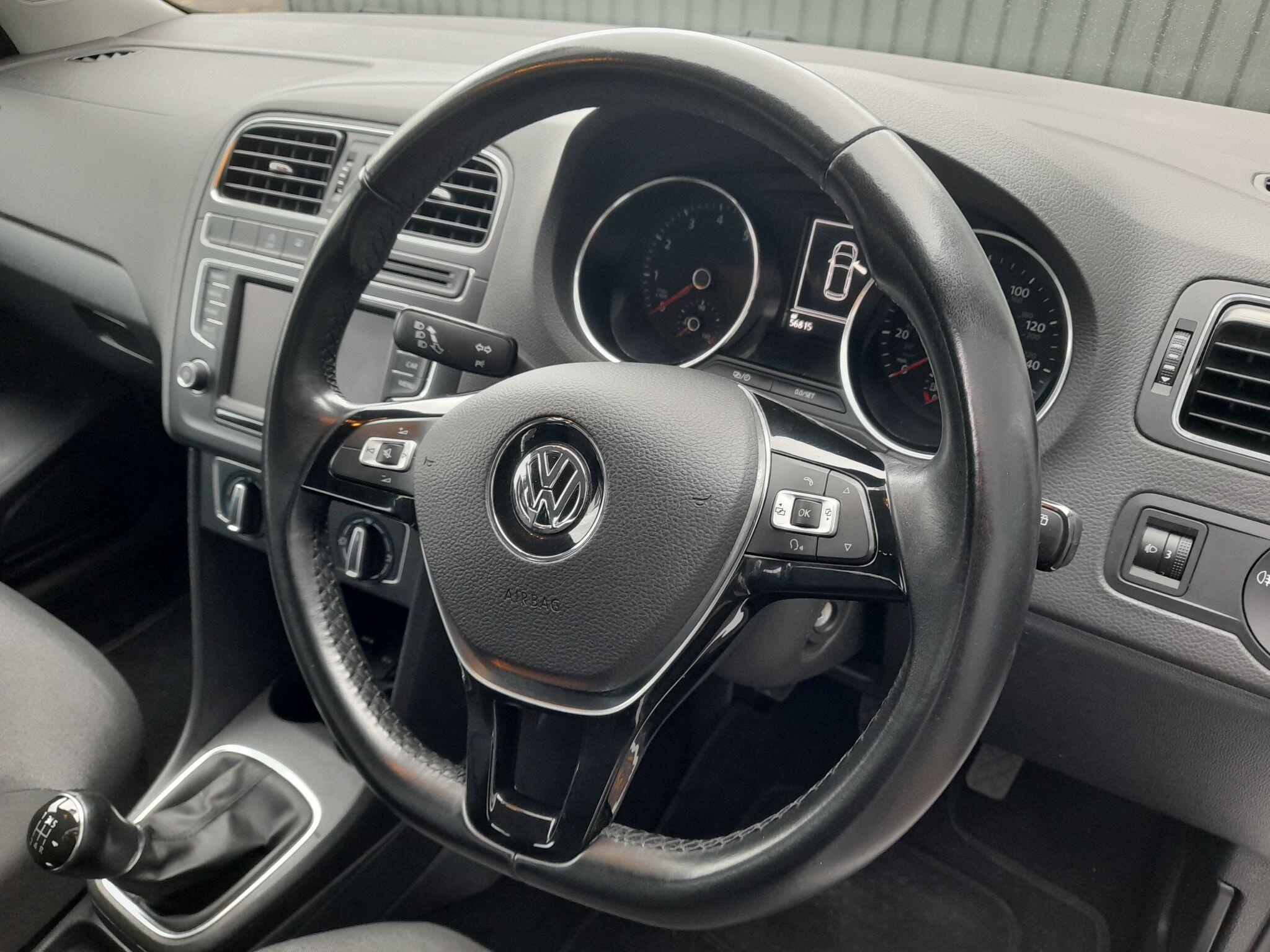 Volkswagen Polo 1.0 BlueMotion Tech SE Euro 6 (s/s) 5dr 5dr Manual 2016