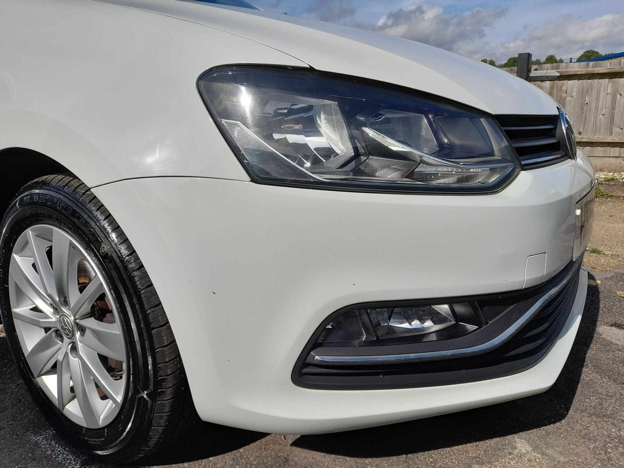 Volkswagen Polo 1.2 TSI BlueMotion Tech SE Euro 6 (s/s) 3dr 3dr Manual 2015