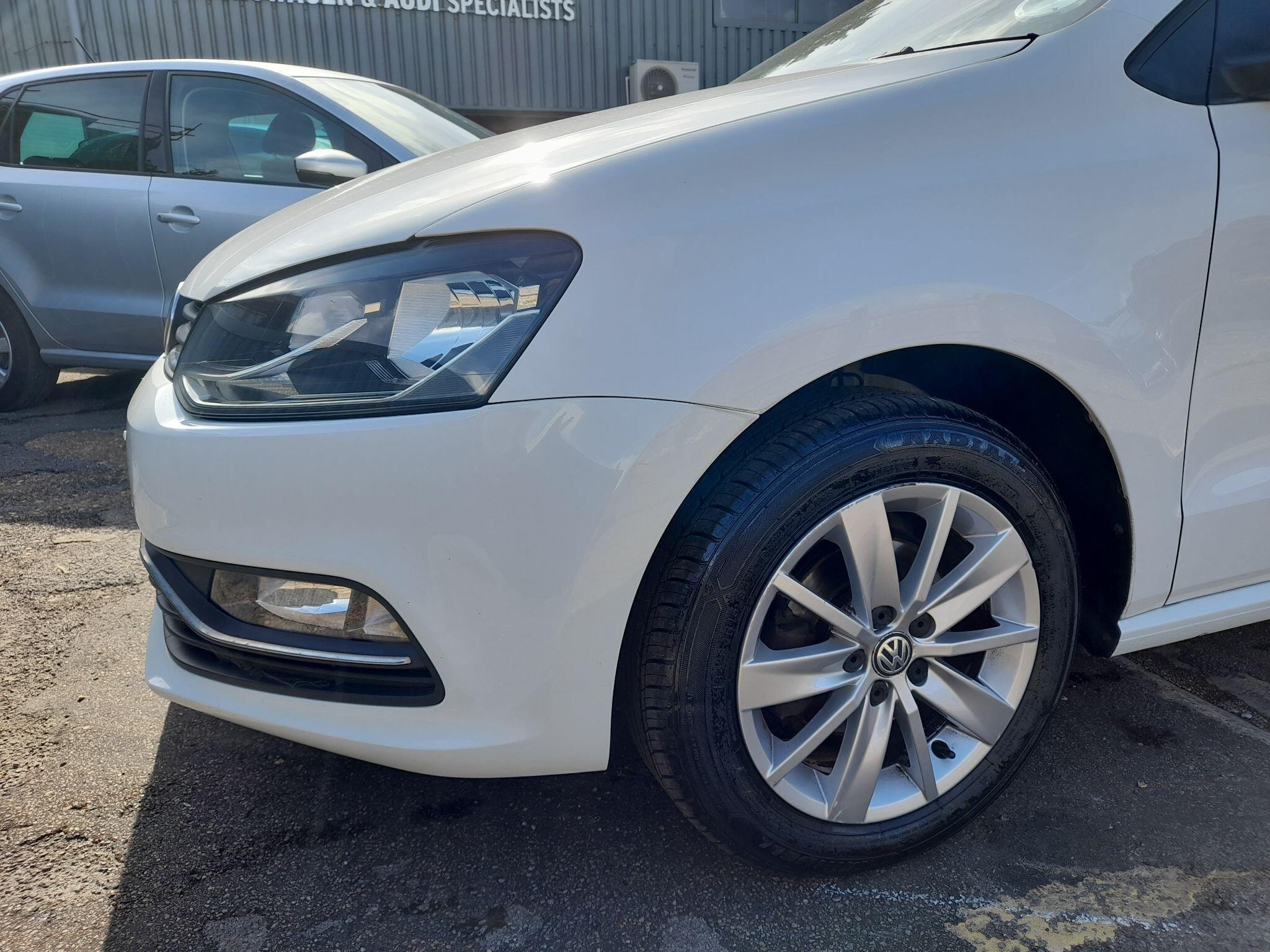 Volkswagen Polo 1.2 TSI BlueMotion Tech SE Euro 6 (s/s) 3dr 3dr Manual 2015