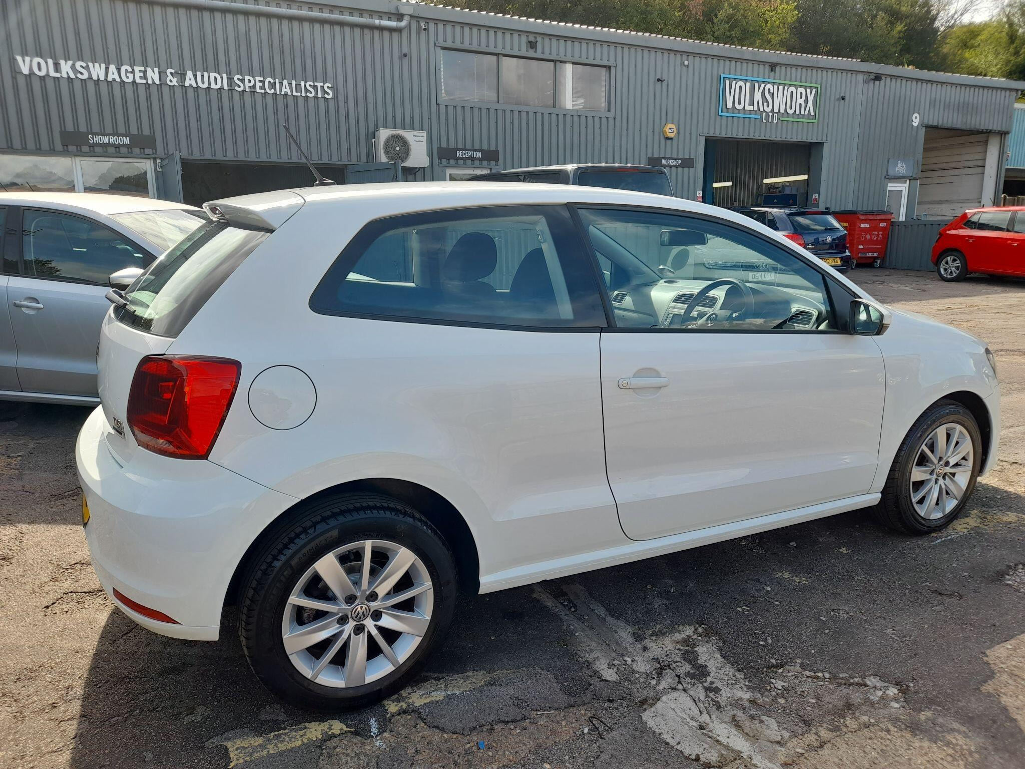 Volkswagen Polo 1.2 TSI BlueMotion Tech SE Euro 6 (s/s) 3dr 3dr Manual 2015