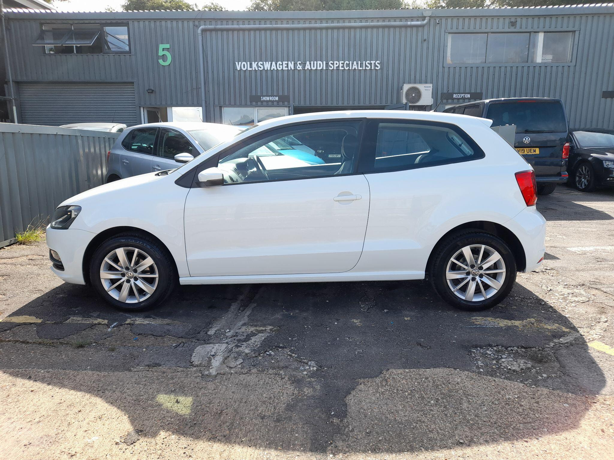 Volkswagen Polo 1.2 TSI BlueMotion Tech SE Euro 6 (s/s) 3dr 3dr Manual 2015