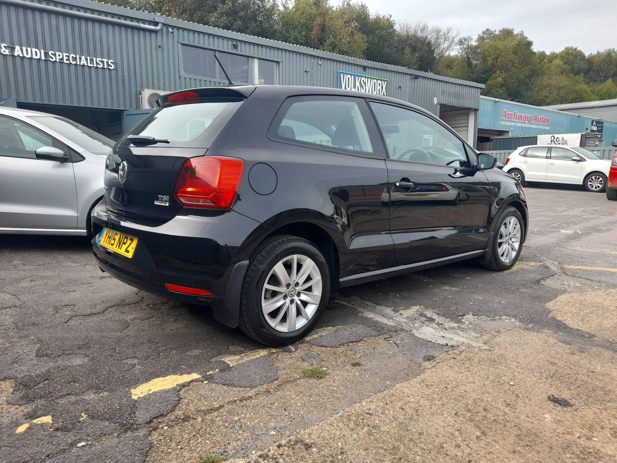 Volkswagen Polo 1.2 TSI BlueMotion Tech SE Euro 6 (s/s) 3dr 3dr Manual 2015
