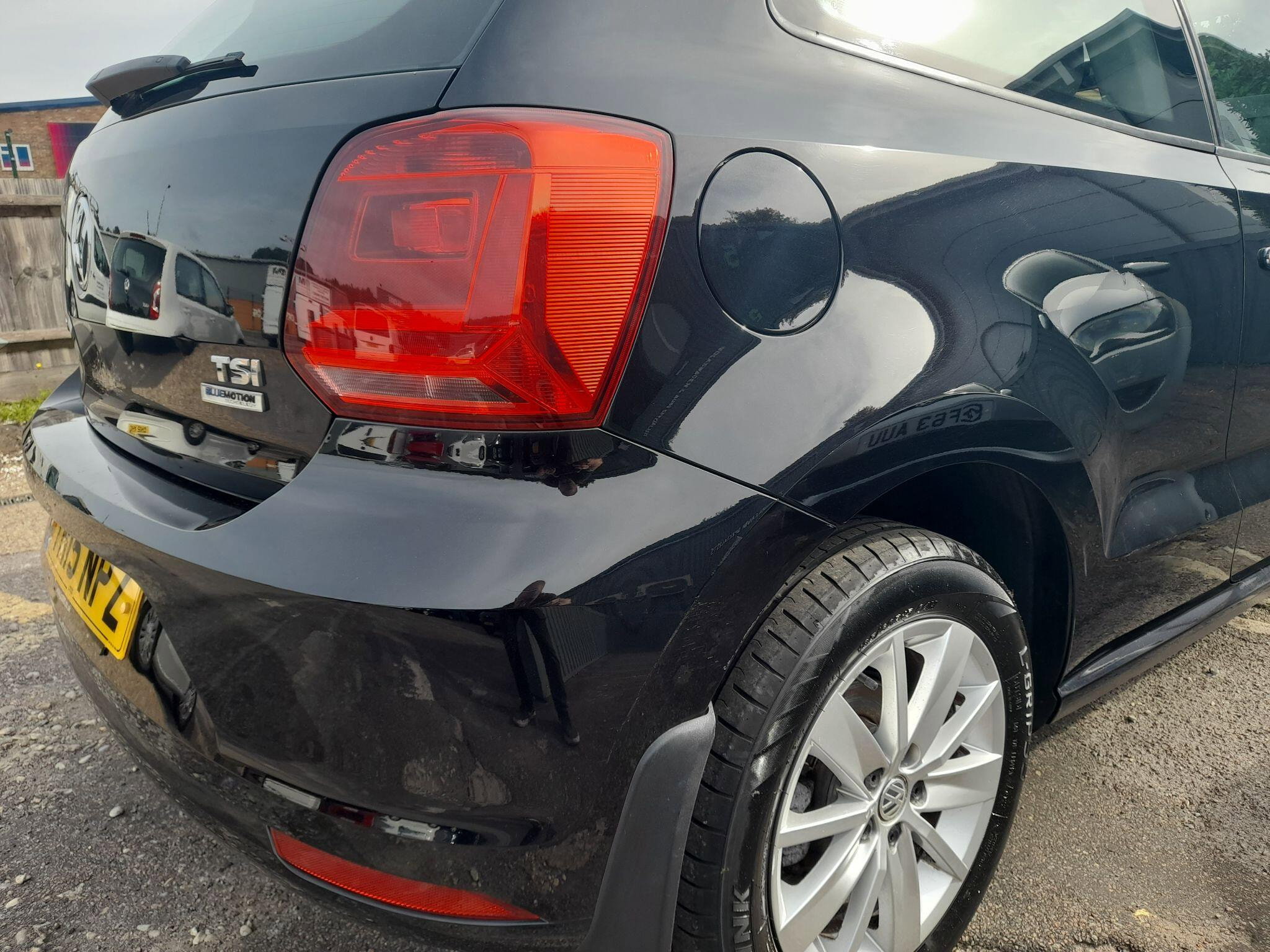 Volkswagen Polo 1.2 TSI BlueMotion Tech SE Euro 6 (s/s) 3dr 3dr Manual 2015