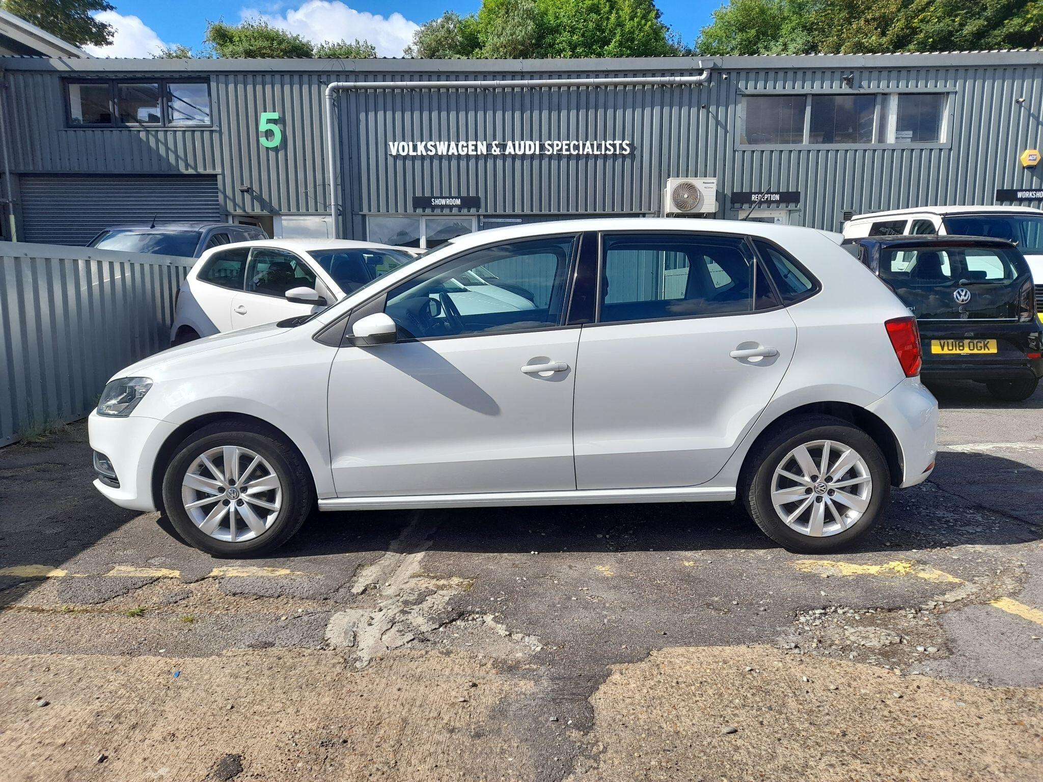 Volkswagen Polo 1.2 TSI BlueMotion Tech SE Euro 6 (s/s) 5dr 5dr Manual 2015
