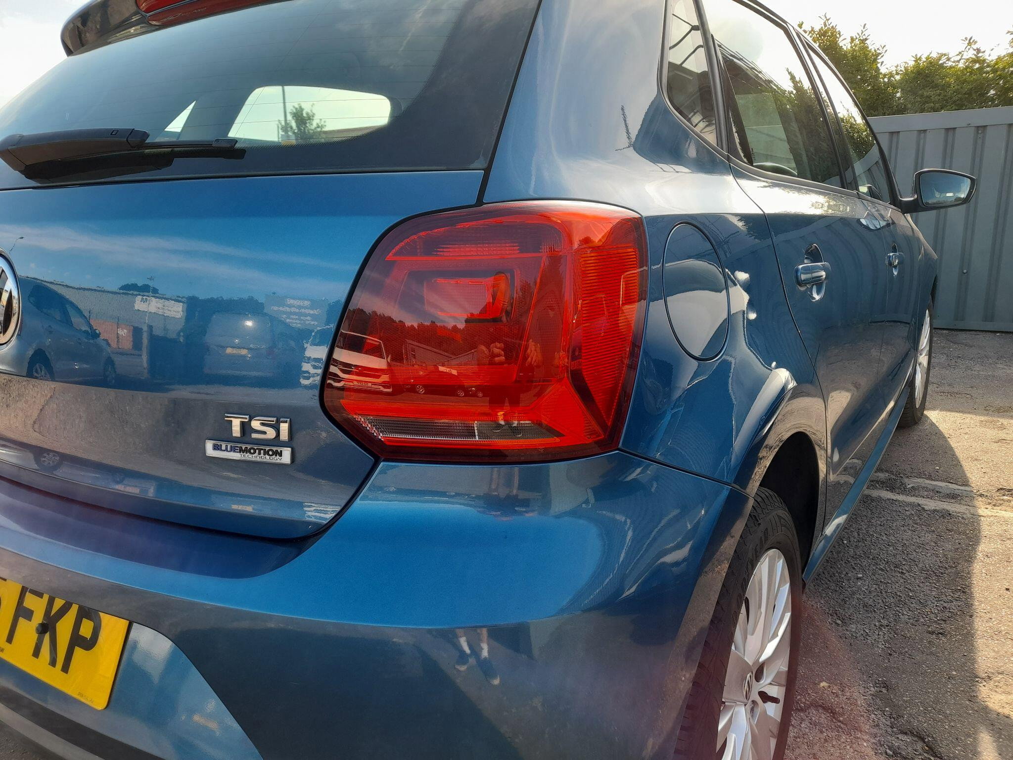 Volkswagen Polo 1.2 TSI BlueMotion Tech SE Euro 6 (s/s) 5dr 5dr Manual 2015