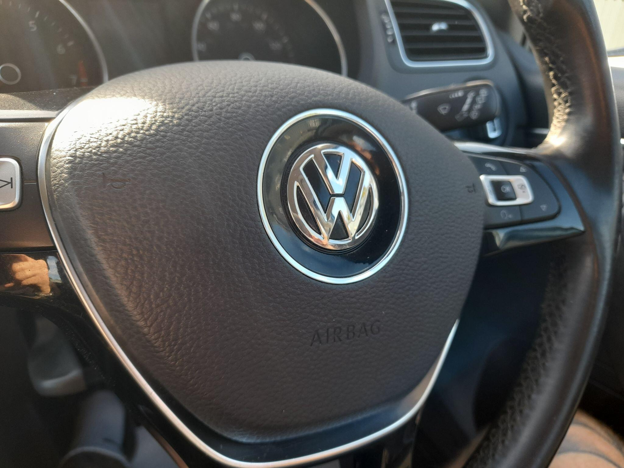 Volkswagen Polo 1.2 TSI BlueMotion Tech SE Euro 6 (s/s) 5dr 5dr Manual 2015