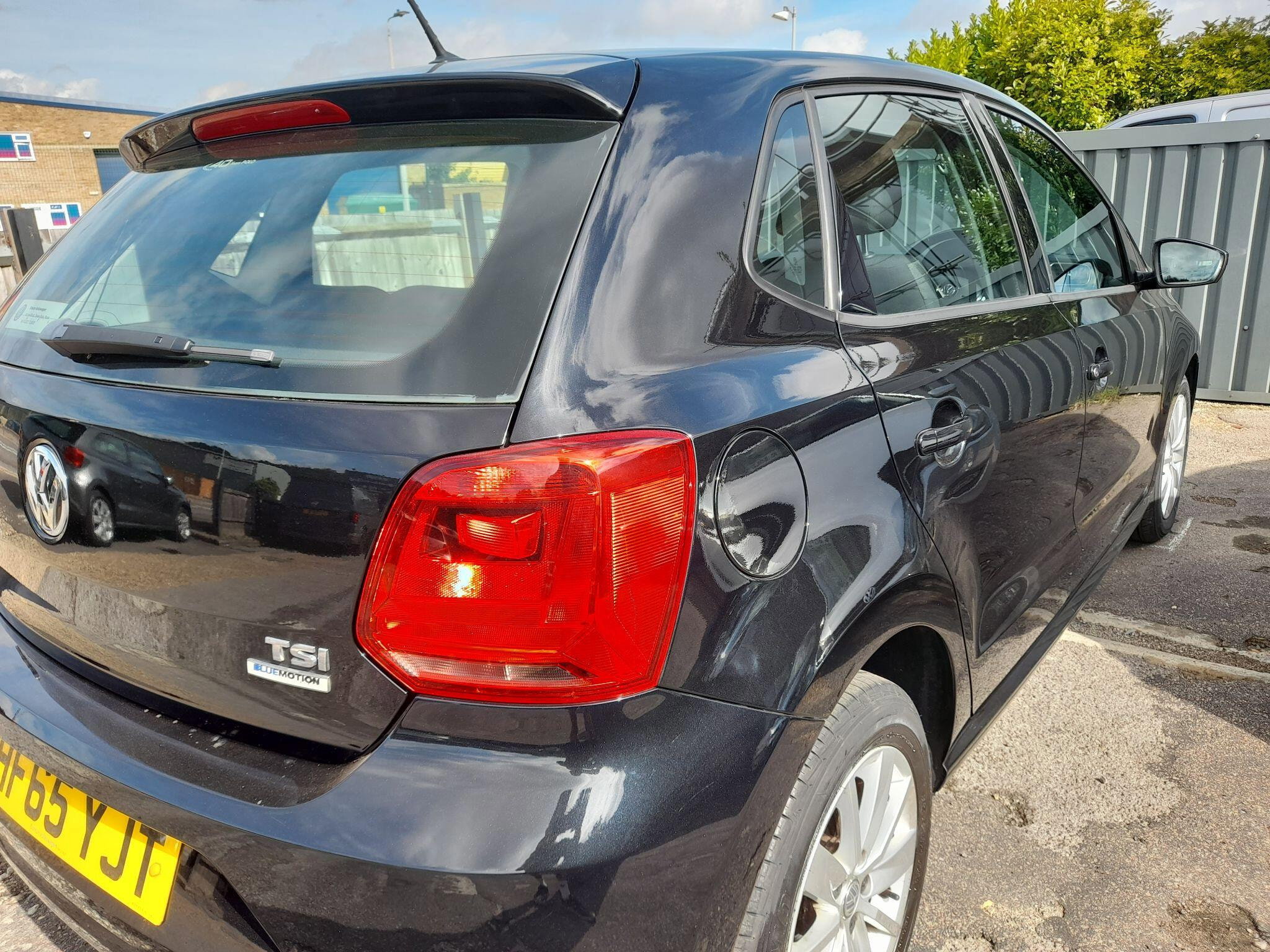Volkswagen Polo 1.2 TSI BlueMotion Tech SE Euro 6 (s/s) 5dr 5dr Manual 2015