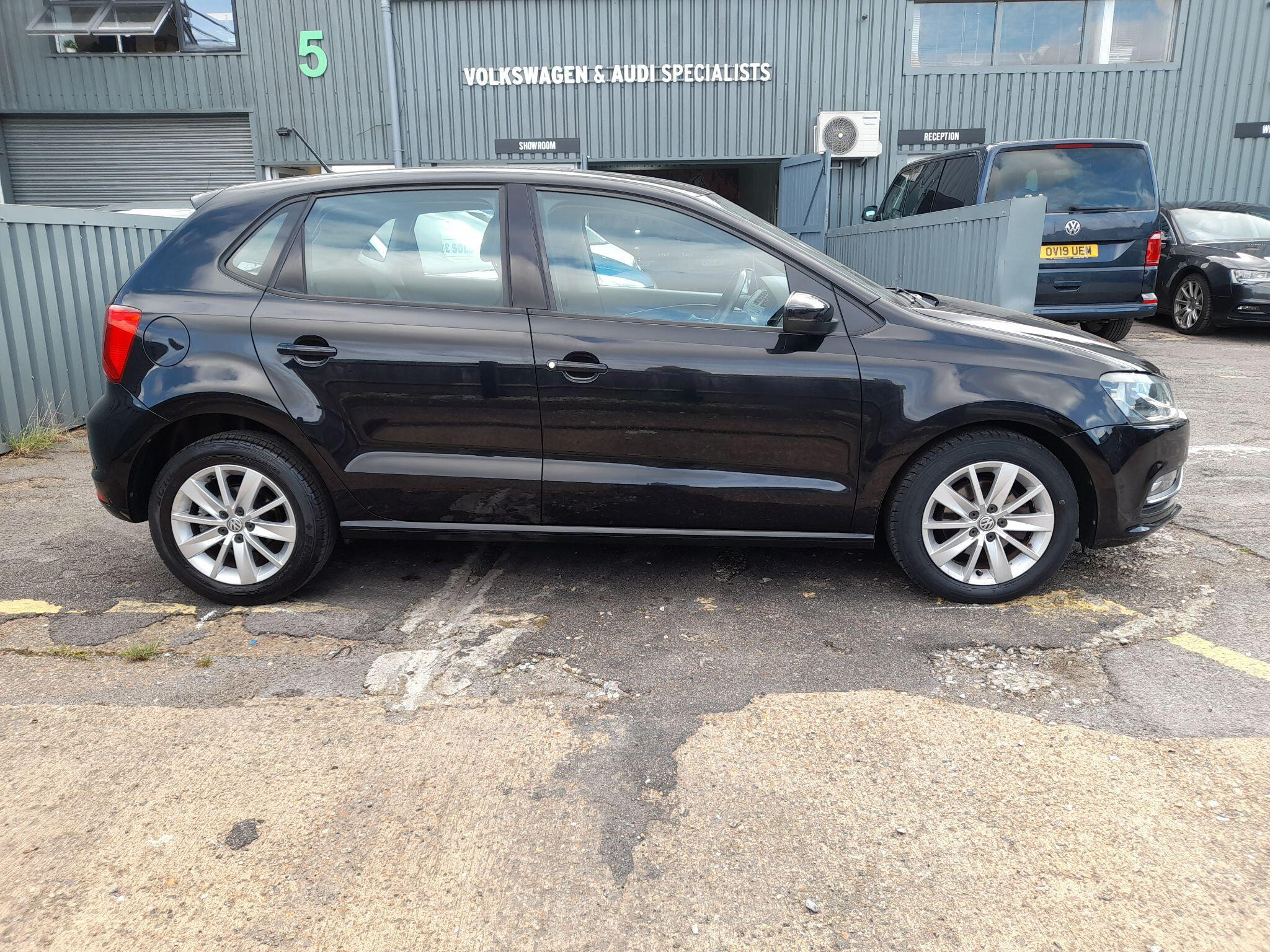 Volkswagen Polo 1.2 TSI BlueMotion Tech SE Euro 6 (s/s) 5dr 5dr Manual 2015