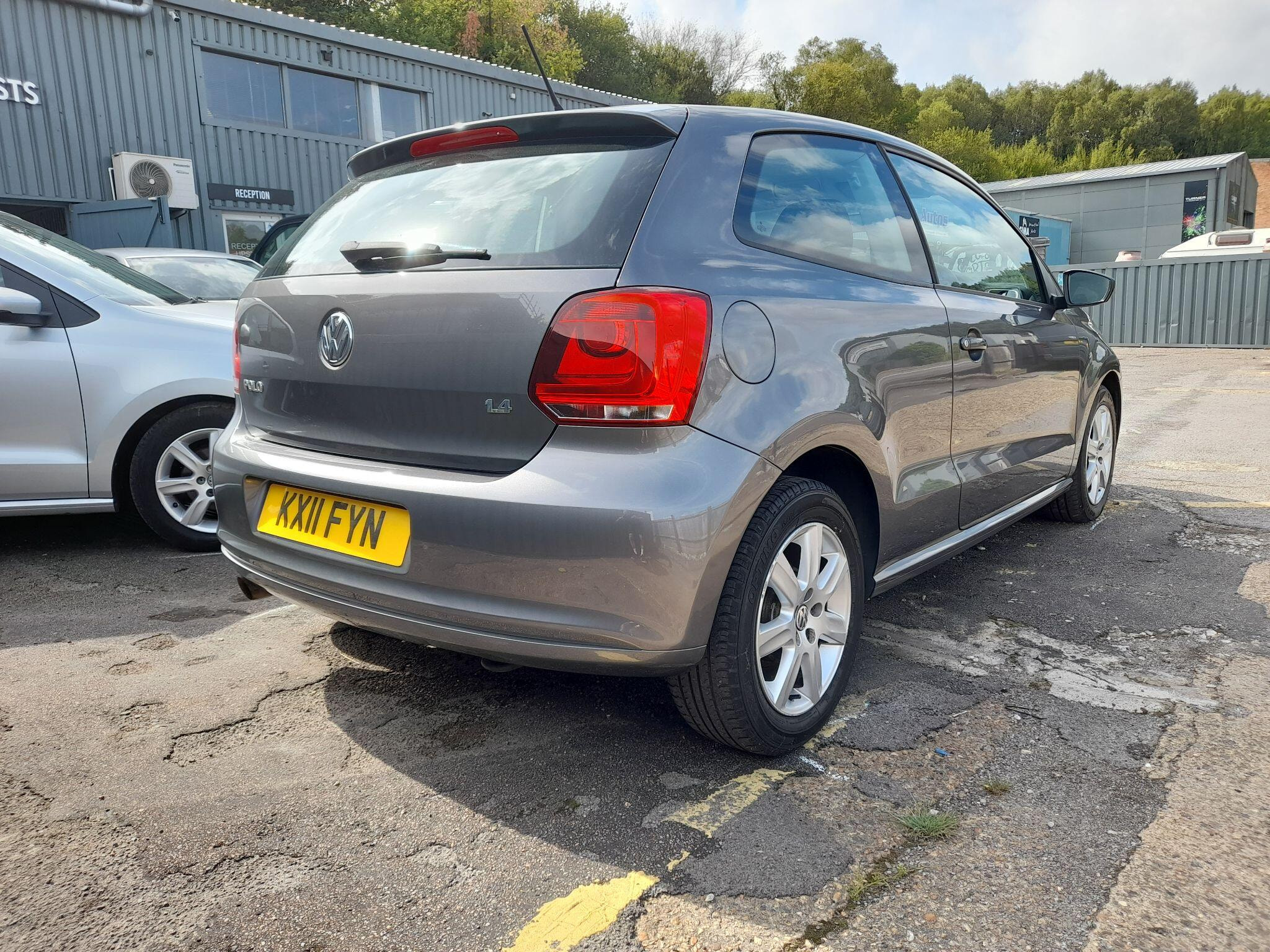 Volkswagen Polo 1.4 SE Euro 5 3dr 3dr Manual 2011