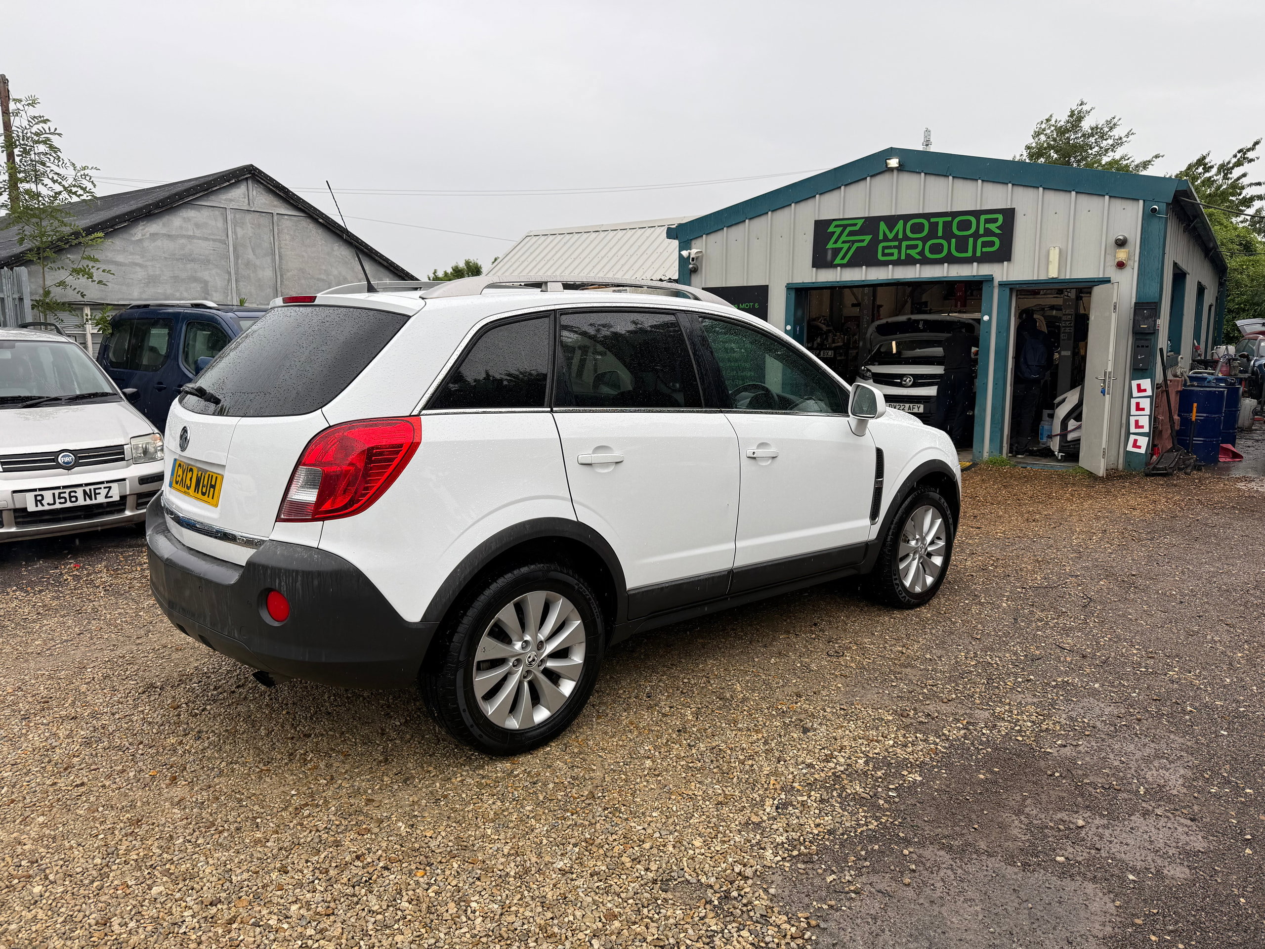 Vauxhall Antara 2.2 CDTi Exclusiv SUV 5dr Diesel Auto 4WD Euro 5 (163 ps) 5dr Automatic 2013