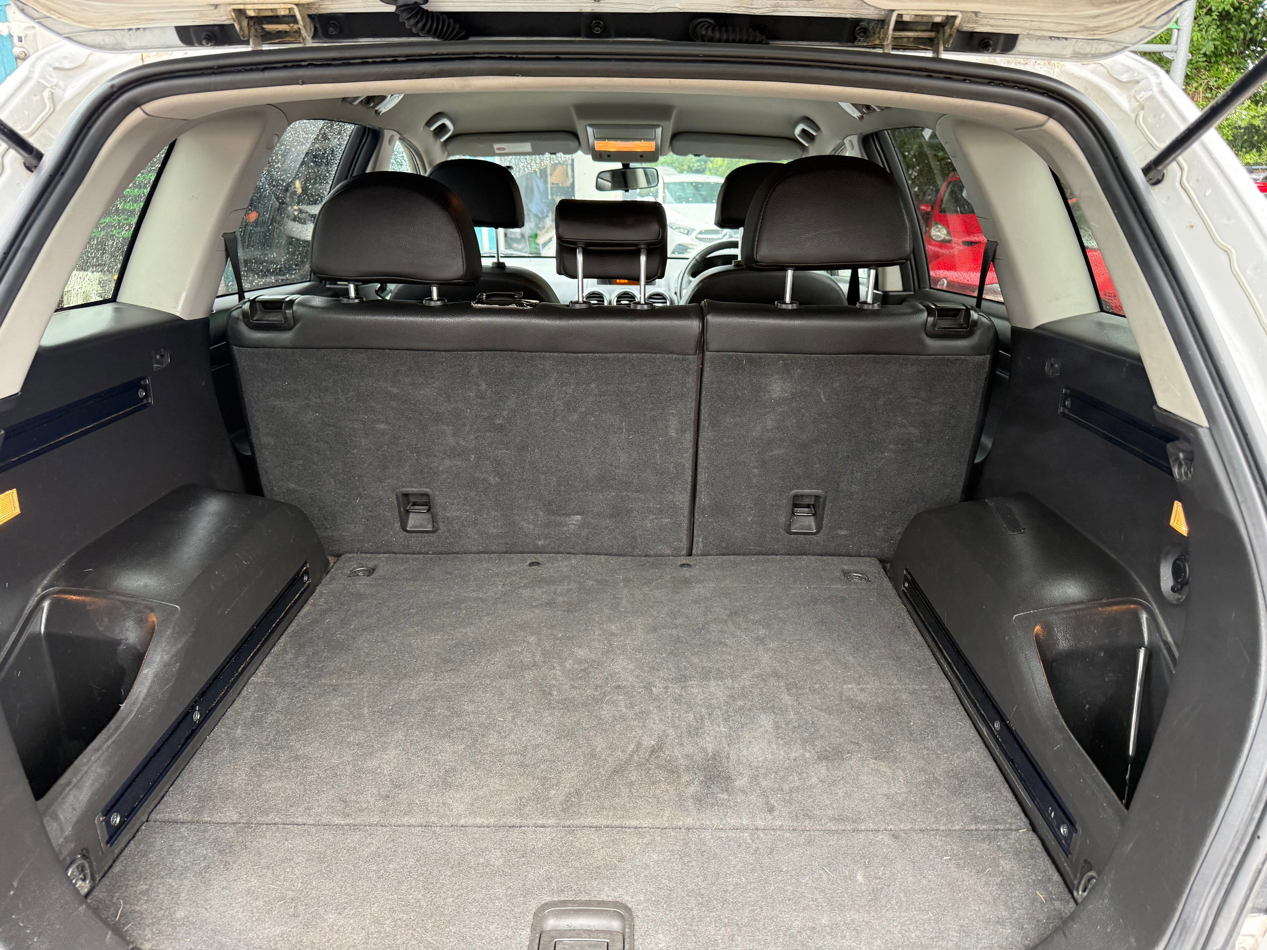 Vauxhall Antara 2.2 CDTi Exclusiv SUV 5dr Diesel Auto 4WD Euro 5 (163 ps) 5dr Automatic 2013