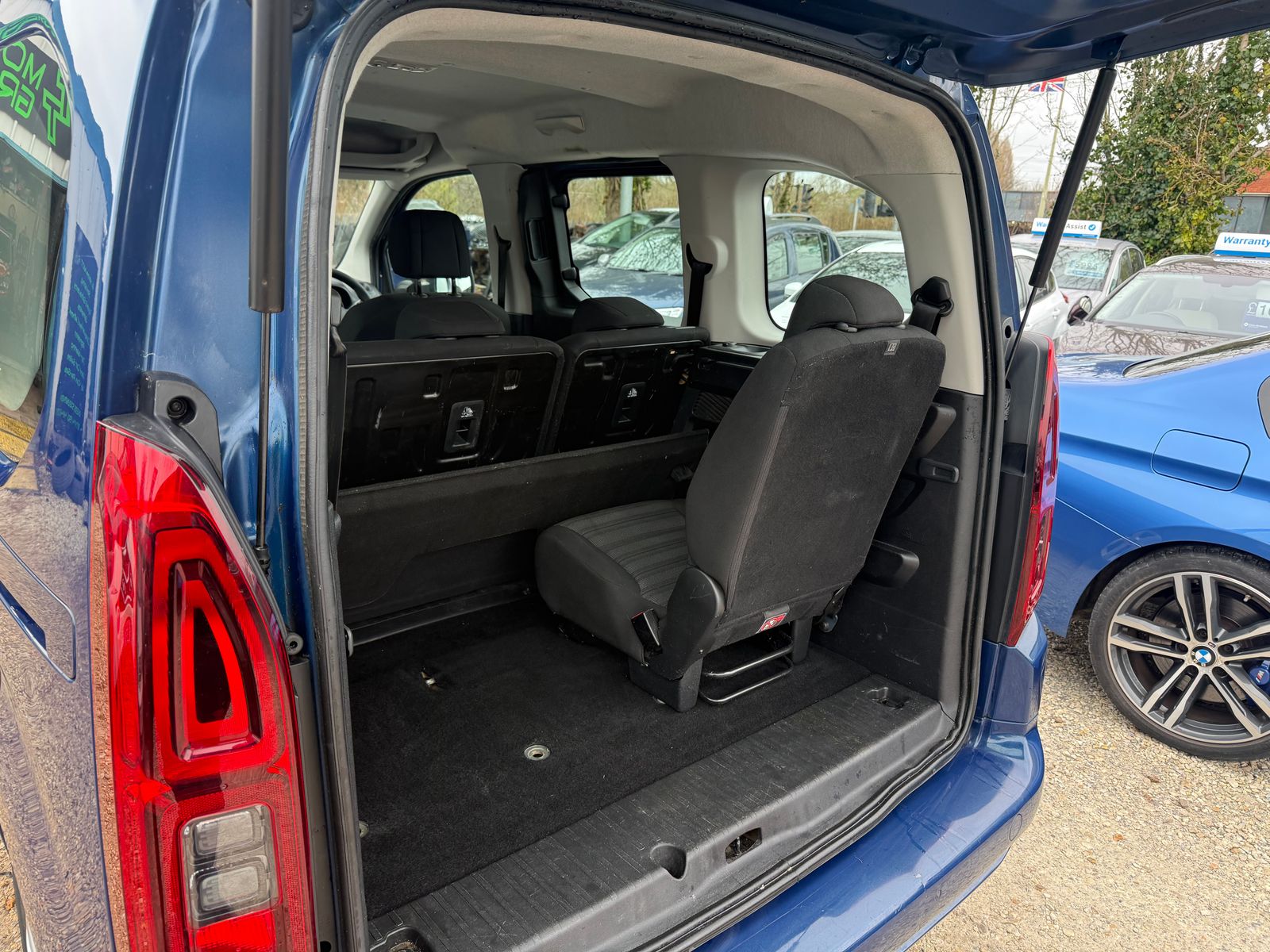 Vauxhall Combo Life 1.2 Turbo GPF Energy MPV 5dr Petrol Manual Euro 6 (s/s) (7 Seat) (110 ps) 5dr Manual 2020