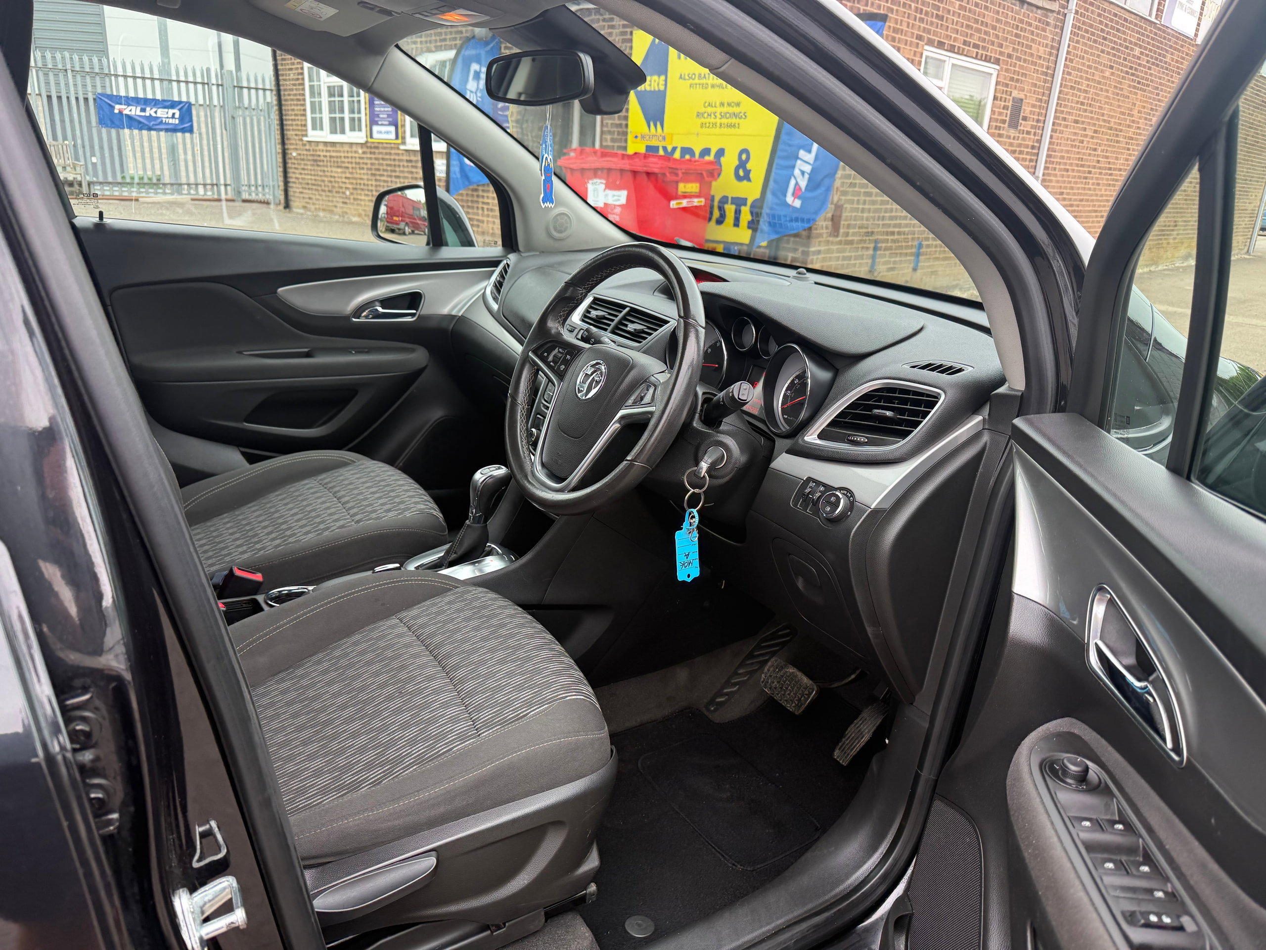 Vauxhall Mokka 1.4i Turbo Exclusiv SUV 5dr Petrol Auto 2WD Euro 6 (140 ps) 5dr Automatic 2016