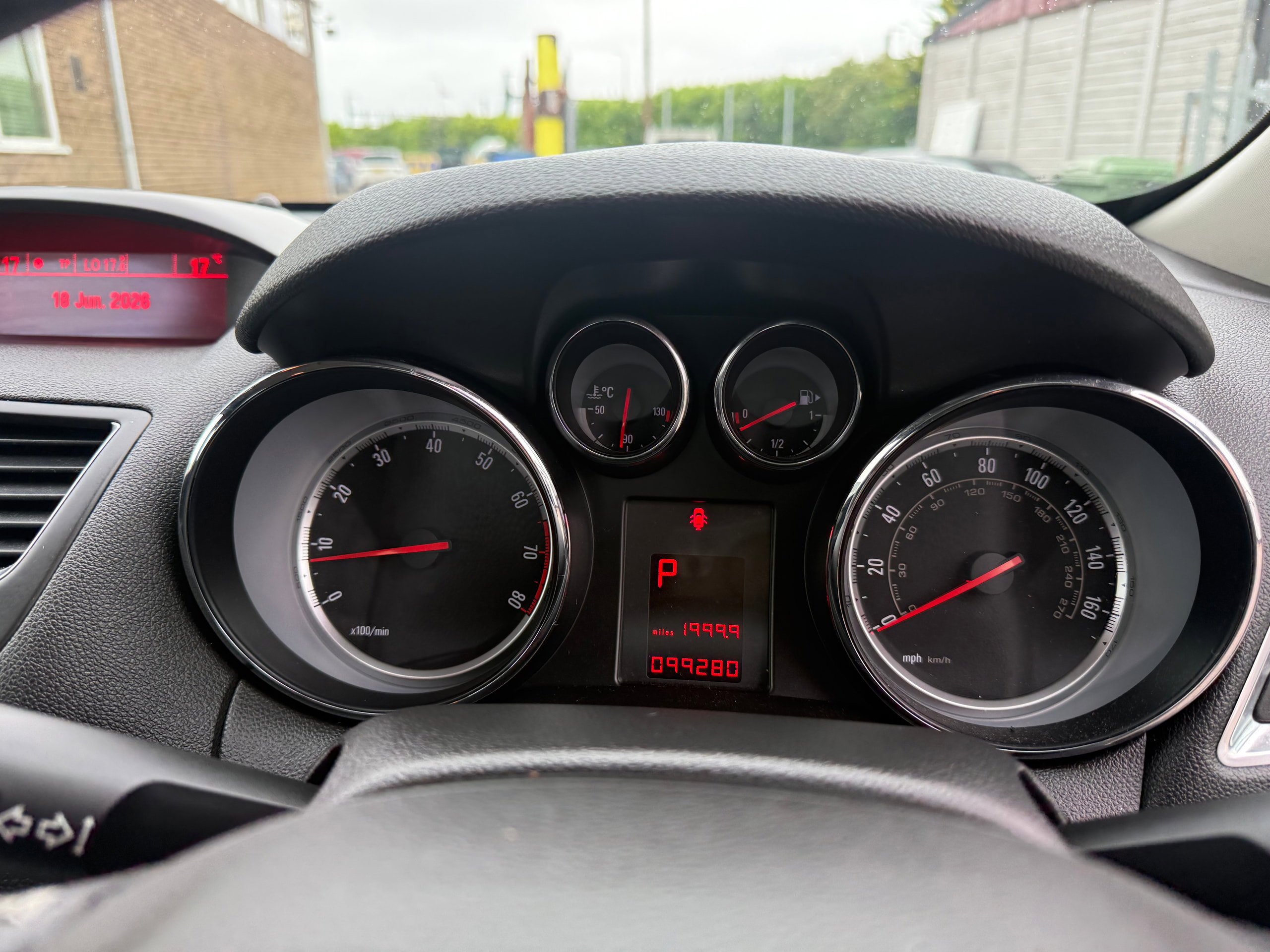 Vauxhall Mokka 1.4i Turbo Exclusiv SUV 5dr Petrol Auto 2WD Euro 6 (140 ps) 5dr Automatic 2016