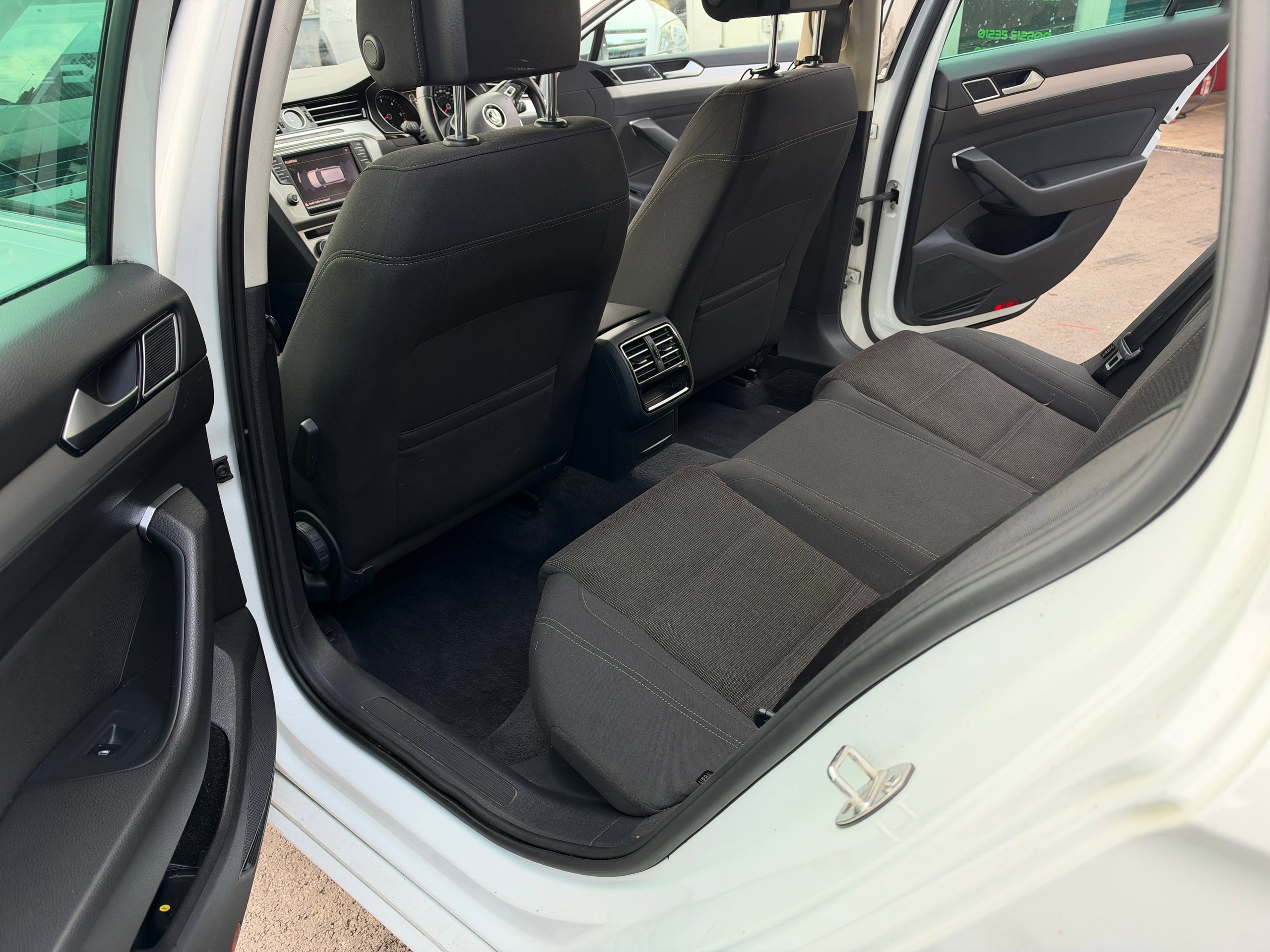 Volkswagen Passat 2.0 TDI BlueMotion Tech SE Business Estate 5dr Diesel Manual Euro 6 (s/s) (150 ps) 5dr Manual 2015