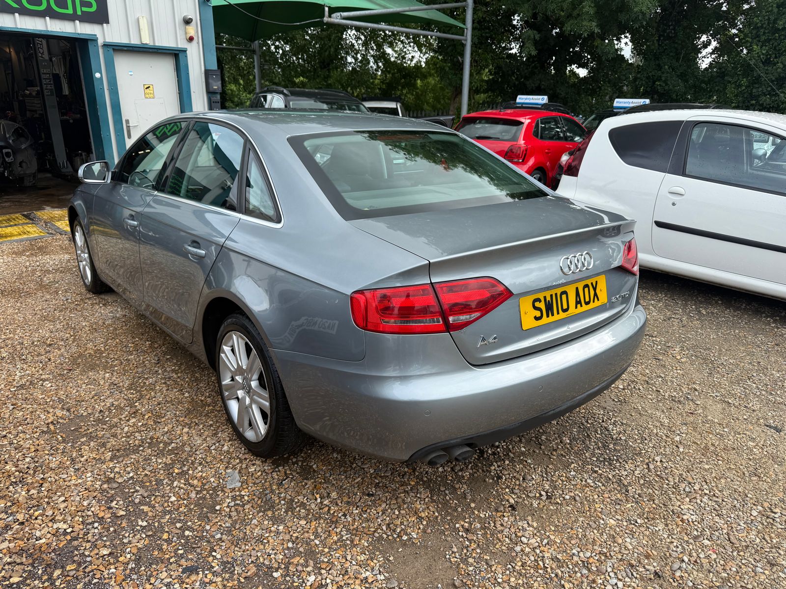 Audi A4 2.0 TDI Executive SE Saloon 4dr Diesel Manual Euro 4 (143 ps) 4dr Manual 2010