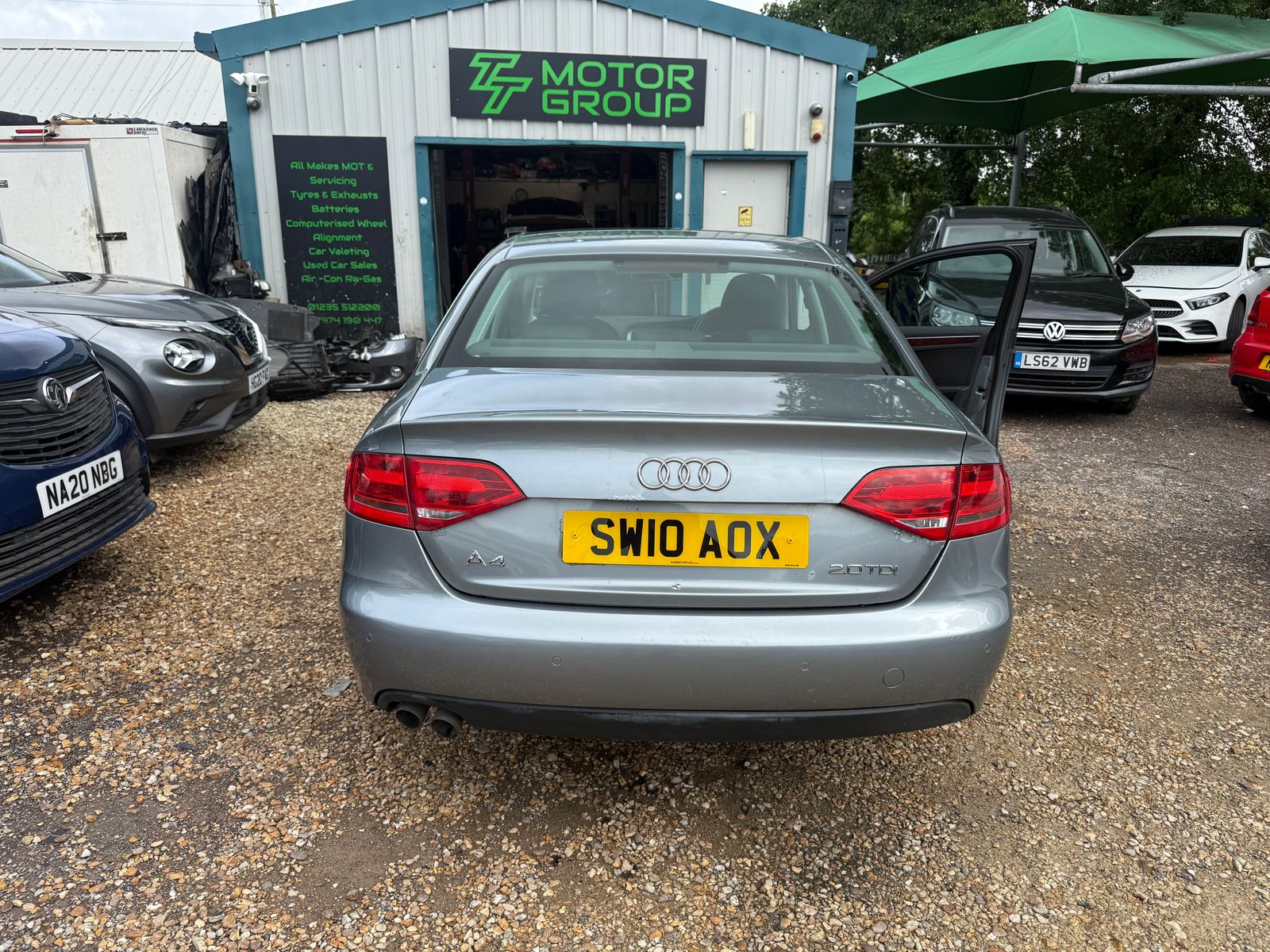 Audi A4 2.0 TDI Executive SE Saloon 4dr Diesel Manual Euro 4 (143 ps) 4dr Manual 2010