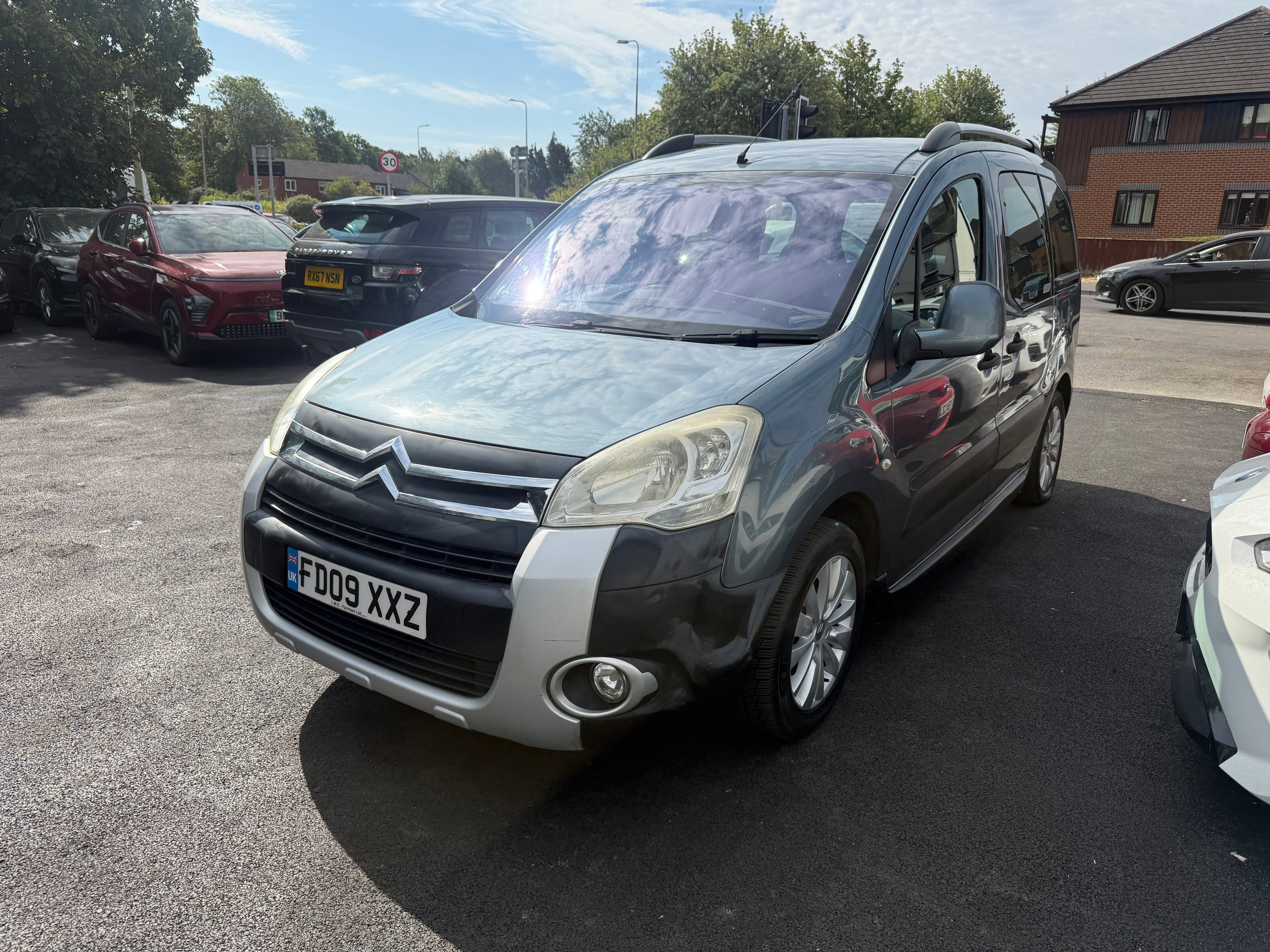 Citroen Berlingo 1.6 HDi XTR Multispace MPV 5dr Diesel Manual Euro 4 (90 ps) 5dr Manual 2009
