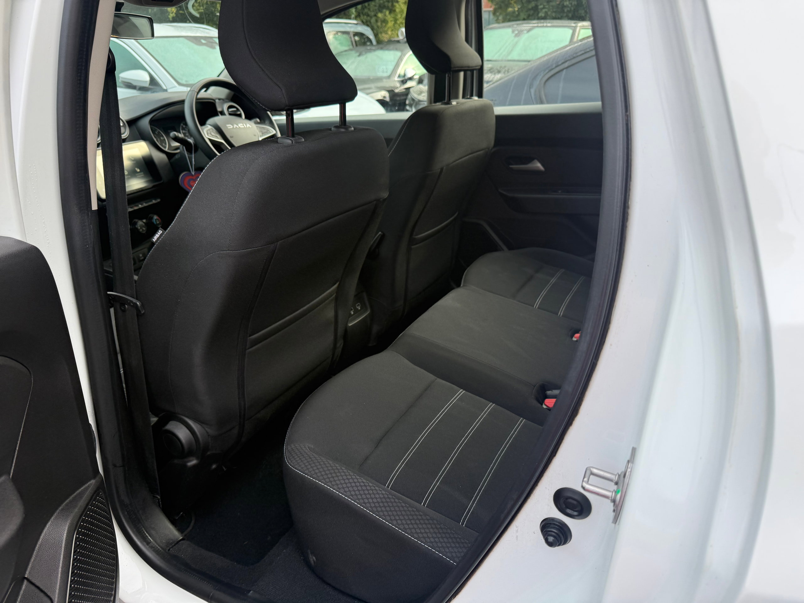 Dacia Duster 1.5 Blue dCi Expression SUV 5dr Diesel Manual 4WD Euro 6 (s/s) (115 ps) 5dr Manual 2023