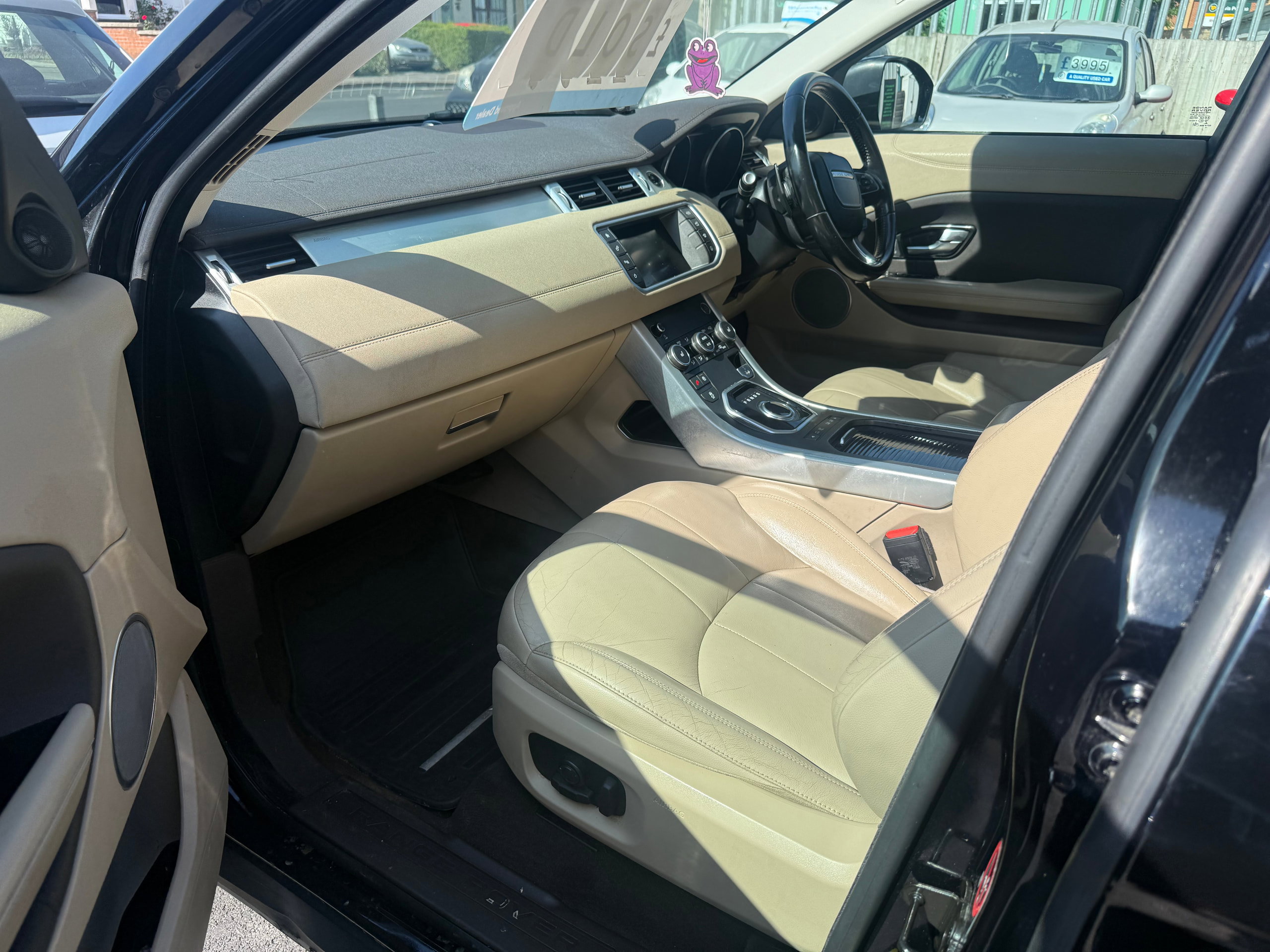 Land Rover Range Rover Evoque 2.0 TD4 SE Tech SUV 5dr Diesel Auto 4WD Euro 6 (s/s) (180 ps) 5dr Automatic 2017