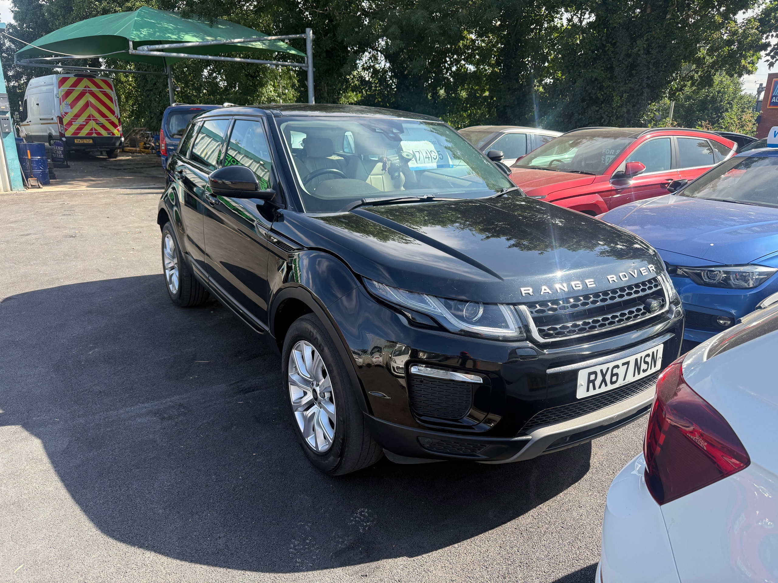Land Rover Range Rover Evoque 2.0 TD4 SE Tech SUV 5dr Diesel Auto 4WD Euro 6 (s/s) (180 ps) 5dr Automatic 2017