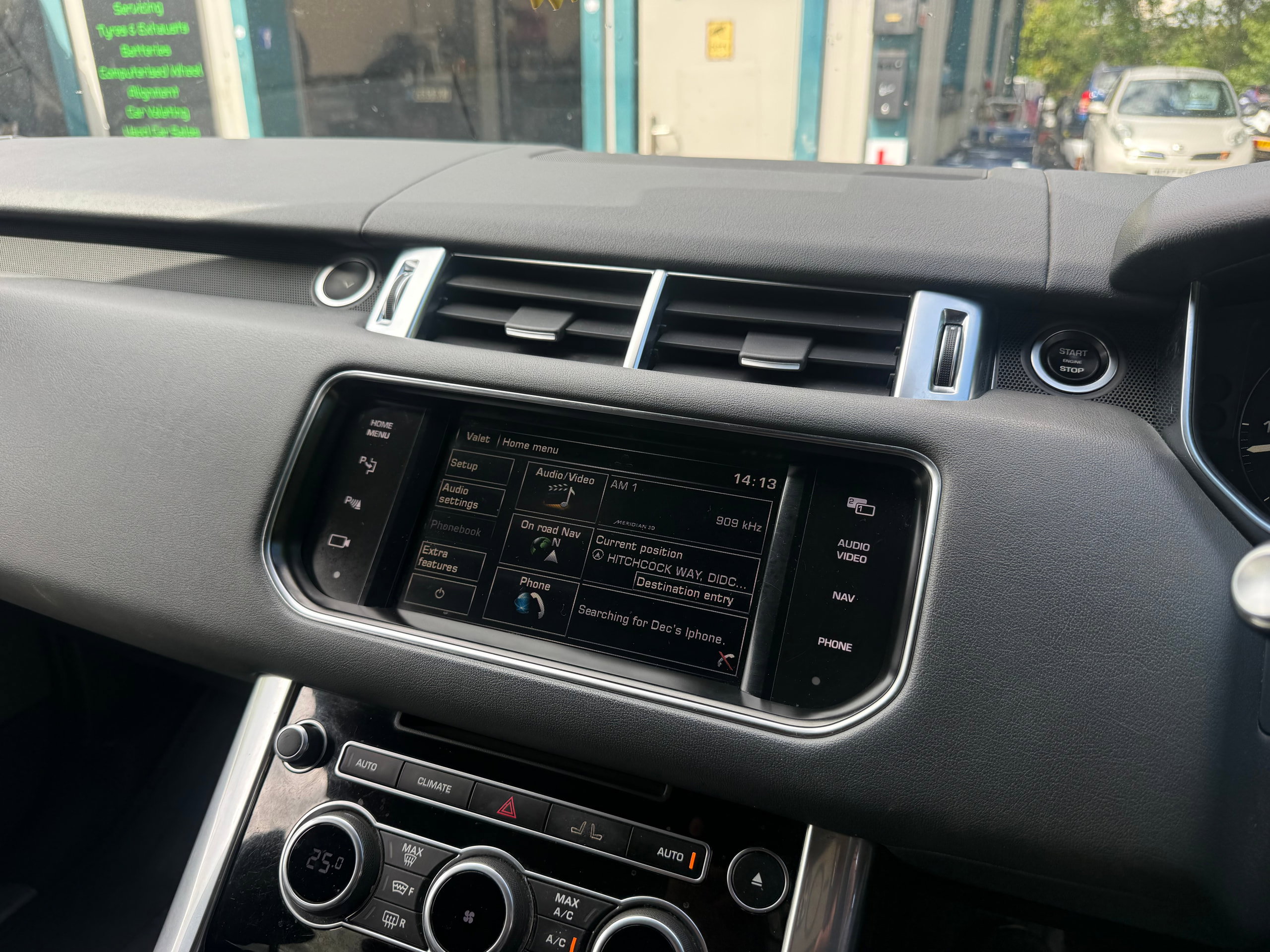 Land Rover Range Rover Sport 3.0 SD V6 HSE SUV 5dr Diesel Auto 4WD Euro 5 (s/s) (292 ps) 5dr Automatic 2014