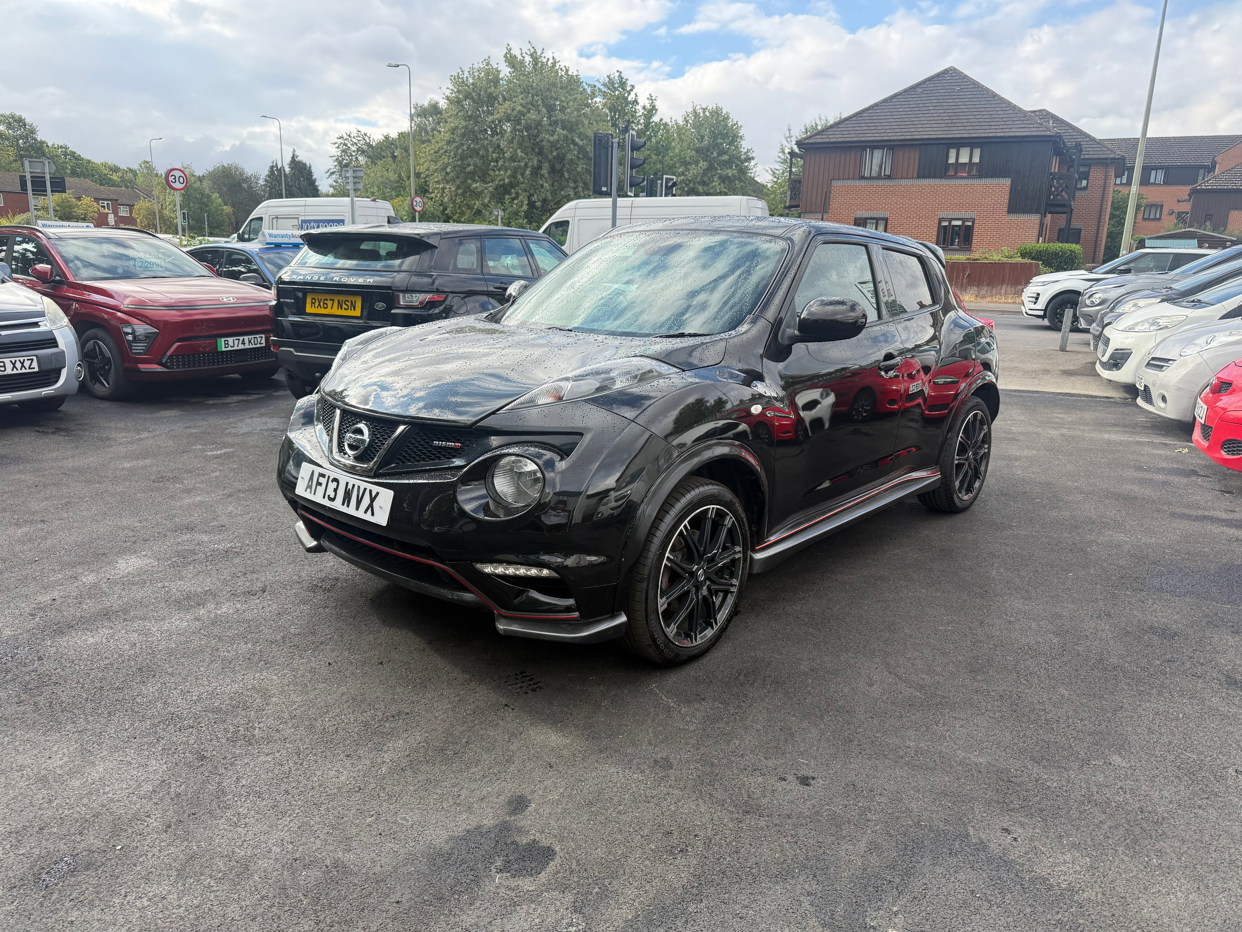 Nissan Juke 1.6 DIG-T Nismo SUV 5dr Petrol Manual Euro 5 (200 ps) 5dr Manual 2013