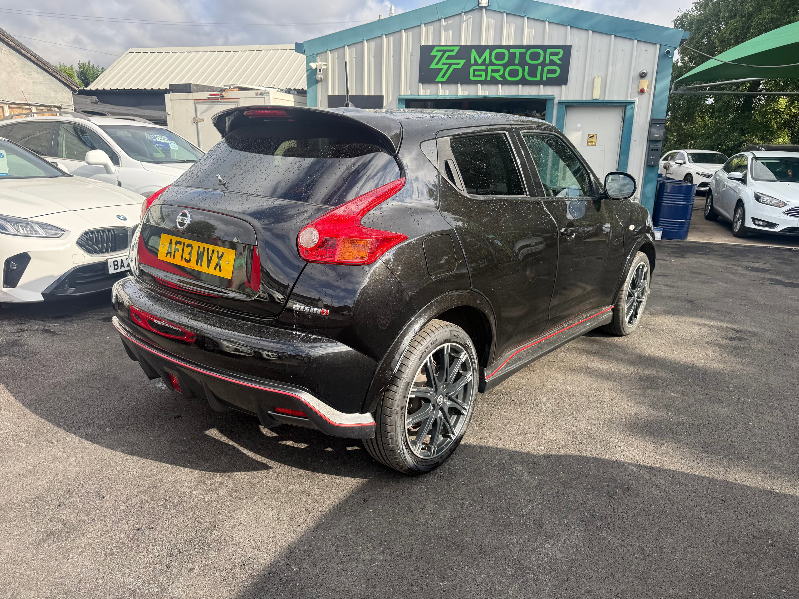 Nissan Juke 1.6 DIG-T Nismo SUV 5dr Petrol Manual Euro 5 (200 ps) 5dr Manual 2013