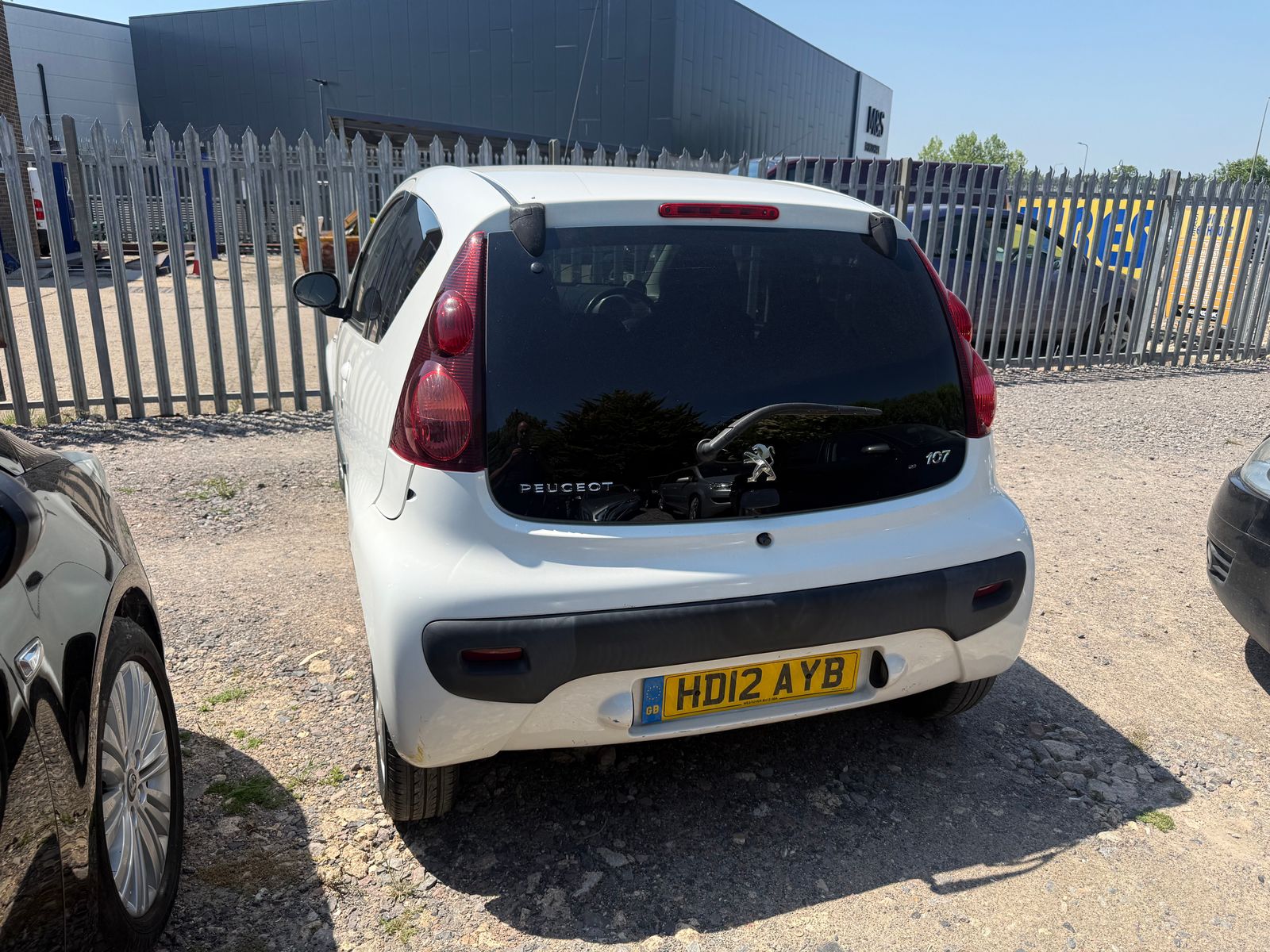 Peugeot 107 1.0 12V Allure Hatchback 3dr Petrol Manual Euro 5 (68 ps) 3dr Manual 2012