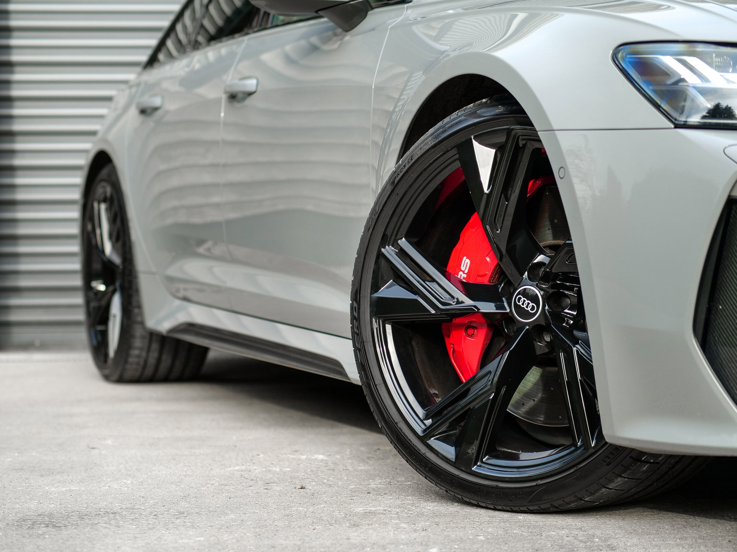 Audi RS6 Avant 4.0 TFSI V8 Carbon Black Estate 5dr Petrol Tiptronic quattro Euro 6 (s/s) (600 ps) 5dr Automatic 2026