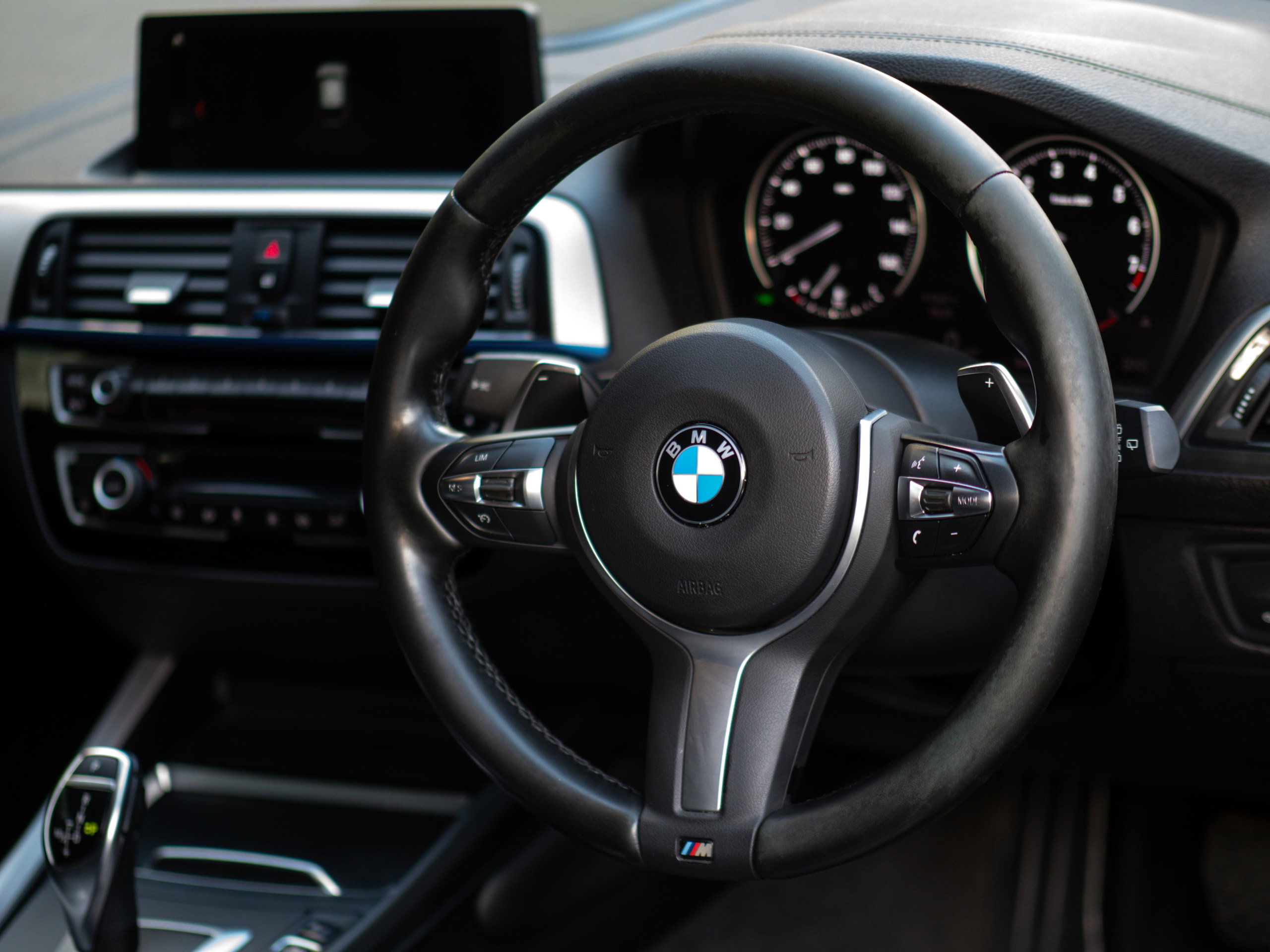 BMW 1 Series 3.0 M140i GPF Shadow Edition Hatchback 3dr Petrol Auto Euro 6 (s/s) (340 ps) 3dr Automatic 2026