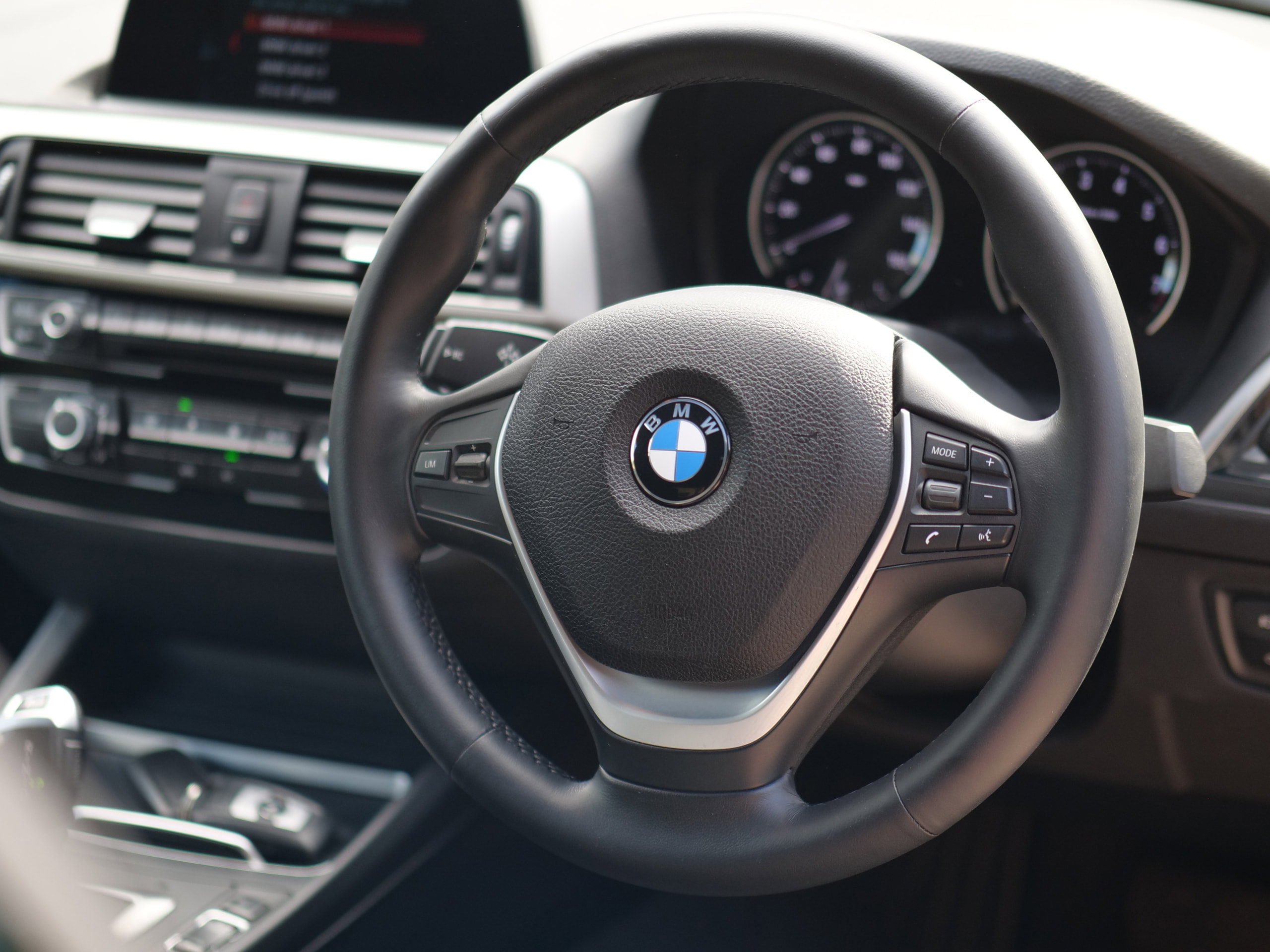 BMW 2 Series 1.5 218i GPF SE Convertible 2dr Petrol Auto Euro 6 (s/s) (136 ps) 2dr Automatic 2026