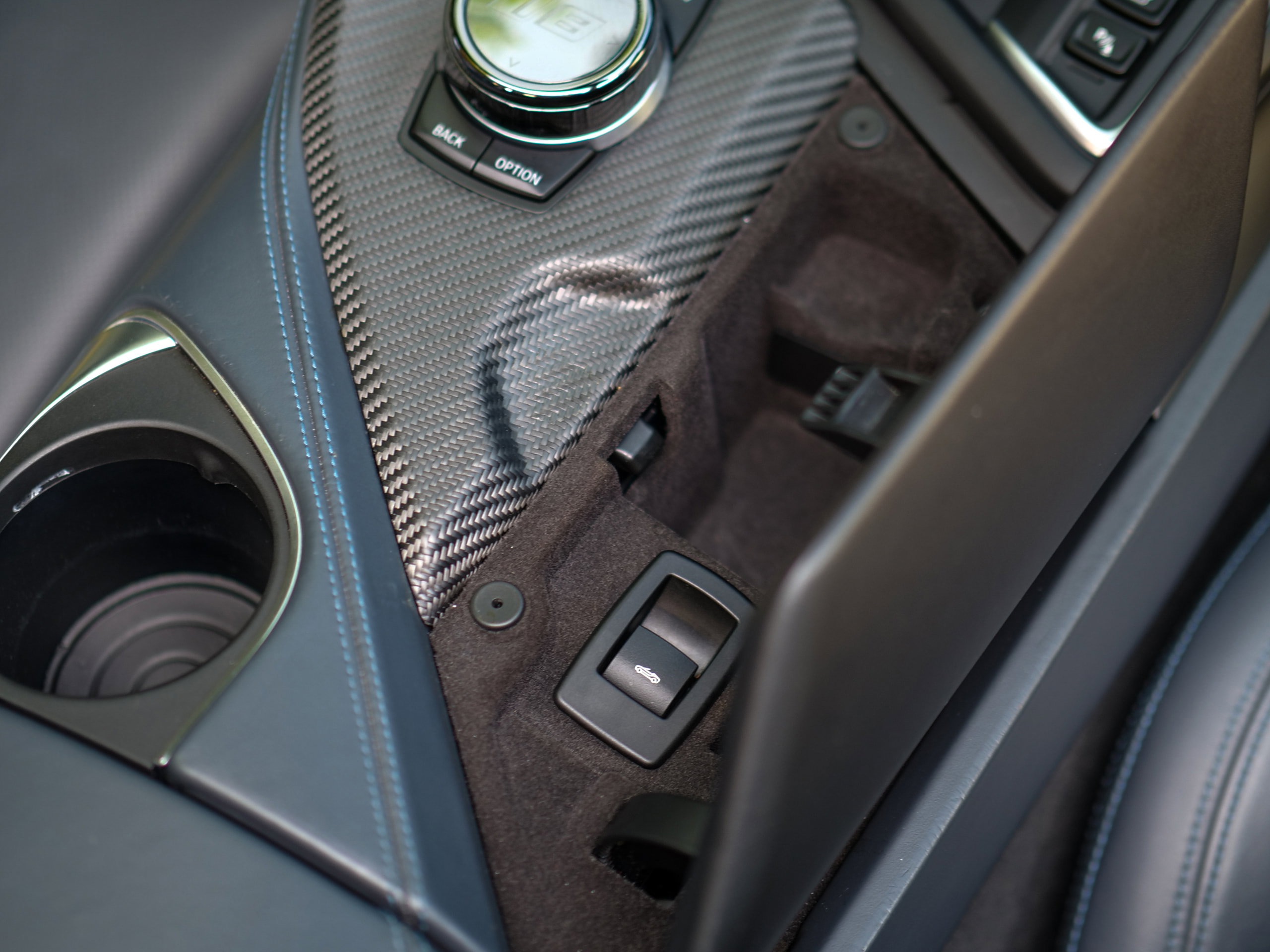 BMW i8 1.5 11.6kWh Roadster 2dr Petrol Plug-in Hybrid Auto 4WD Euro 6 (s/s) (374 ps) 2dr Automatic 2026
