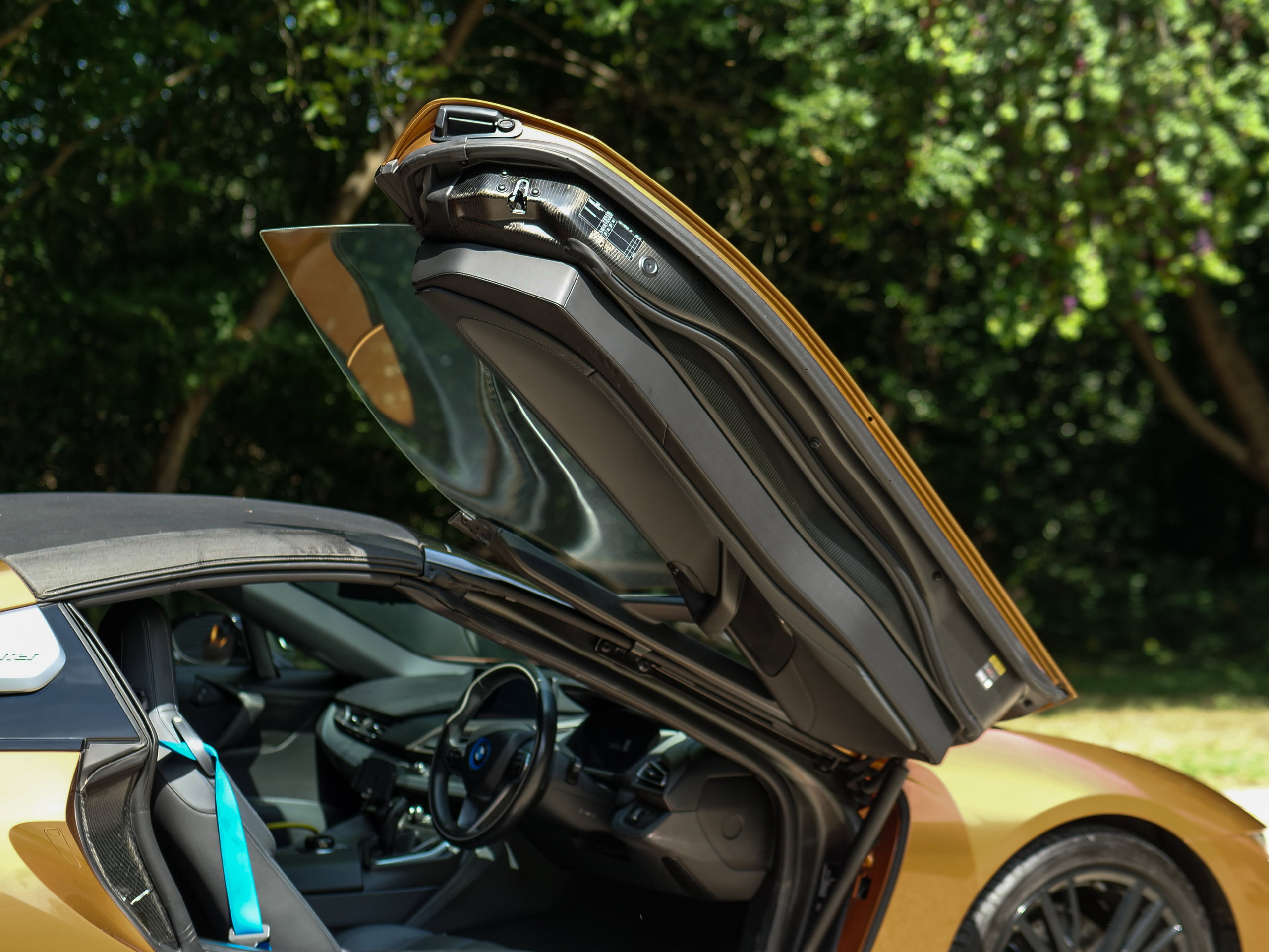 BMW i8 1.5 11.6kWh Roadster 2dr Petrol Plug-in Hybrid Auto 4WD Euro 6 (s/s) (374 ps) 2dr Automatic 2026