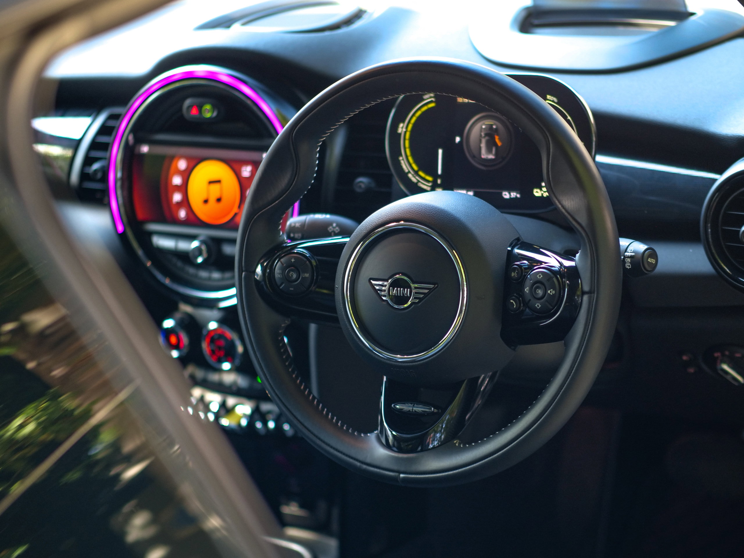 MINI Electric hatch Cooper SE 32.6kWh Level 3 Hatchback 3dr Electric Auto (184 ps) 3dr Automatic 2026