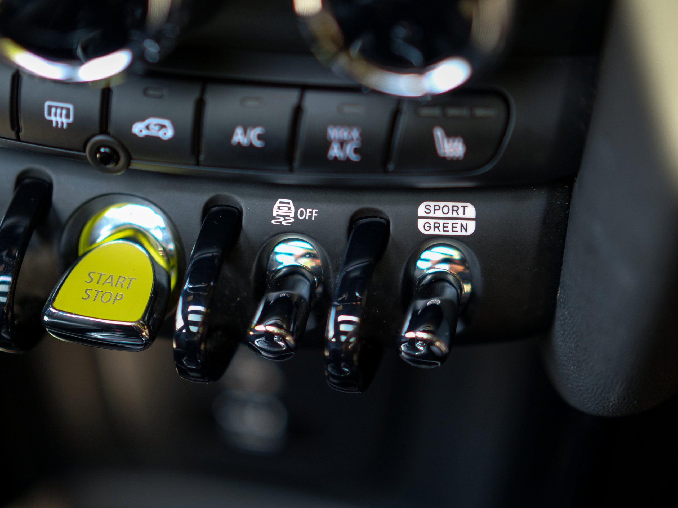 MINI Electric hatch Cooper SE 32.6kWh Level 3 Hatchback 3dr Electric Auto (184 ps) 3dr Automatic 2026