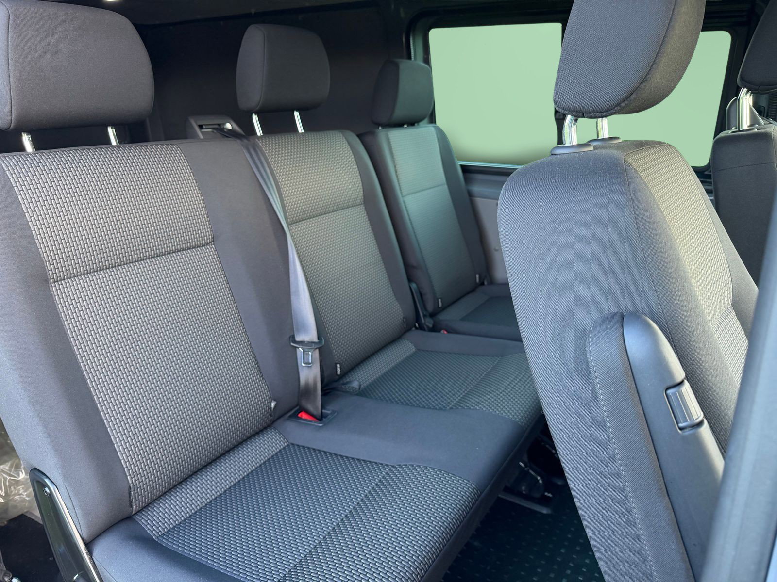 Volkswagen Transporter 2.0 BiTDI T32 Highline Kombi Double Cab 5dr Diesel DSG FWD LWB High Roof Euro 6 (s/s) (204 ps) 5dr Automatic 2026