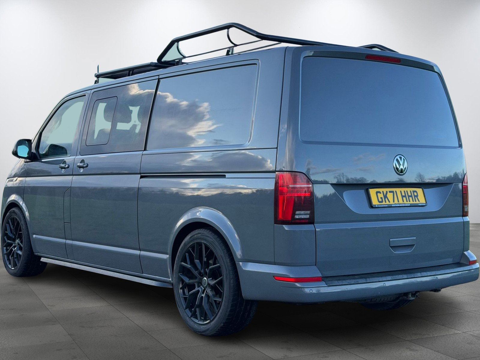 Volkswagen Transporter 2.0 BiTDI T32 Highline Kombi Double Cab 5dr Diesel DSG FWD LWB High Roof Euro 6 (s/s) (204 ps) 5dr Automatic 2026