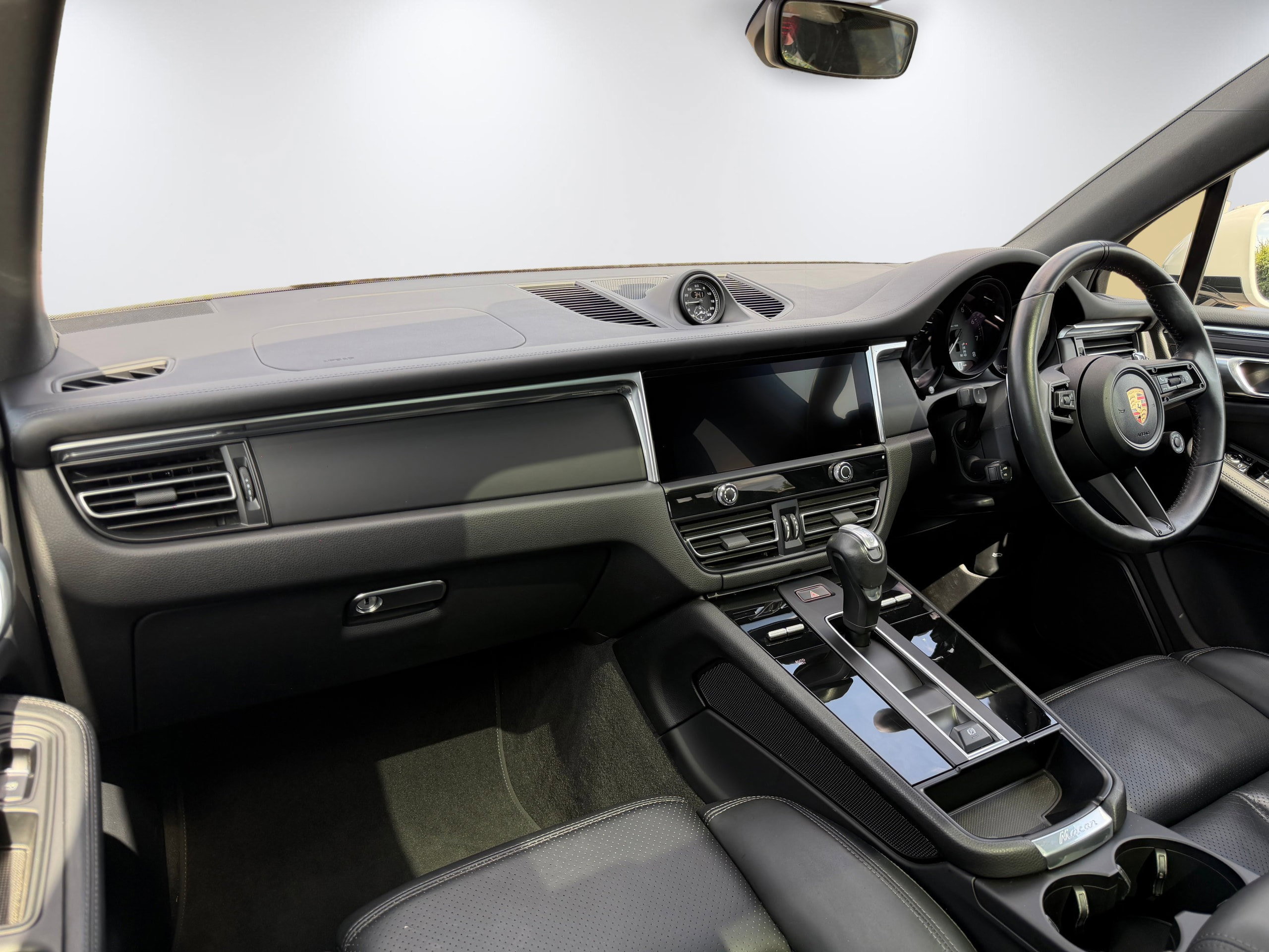 Porsche Macan 2.0T SUV 5dr Petrol PDK 4WD Euro 6 (s/s) (265 ps) 5dr Automatic 2026