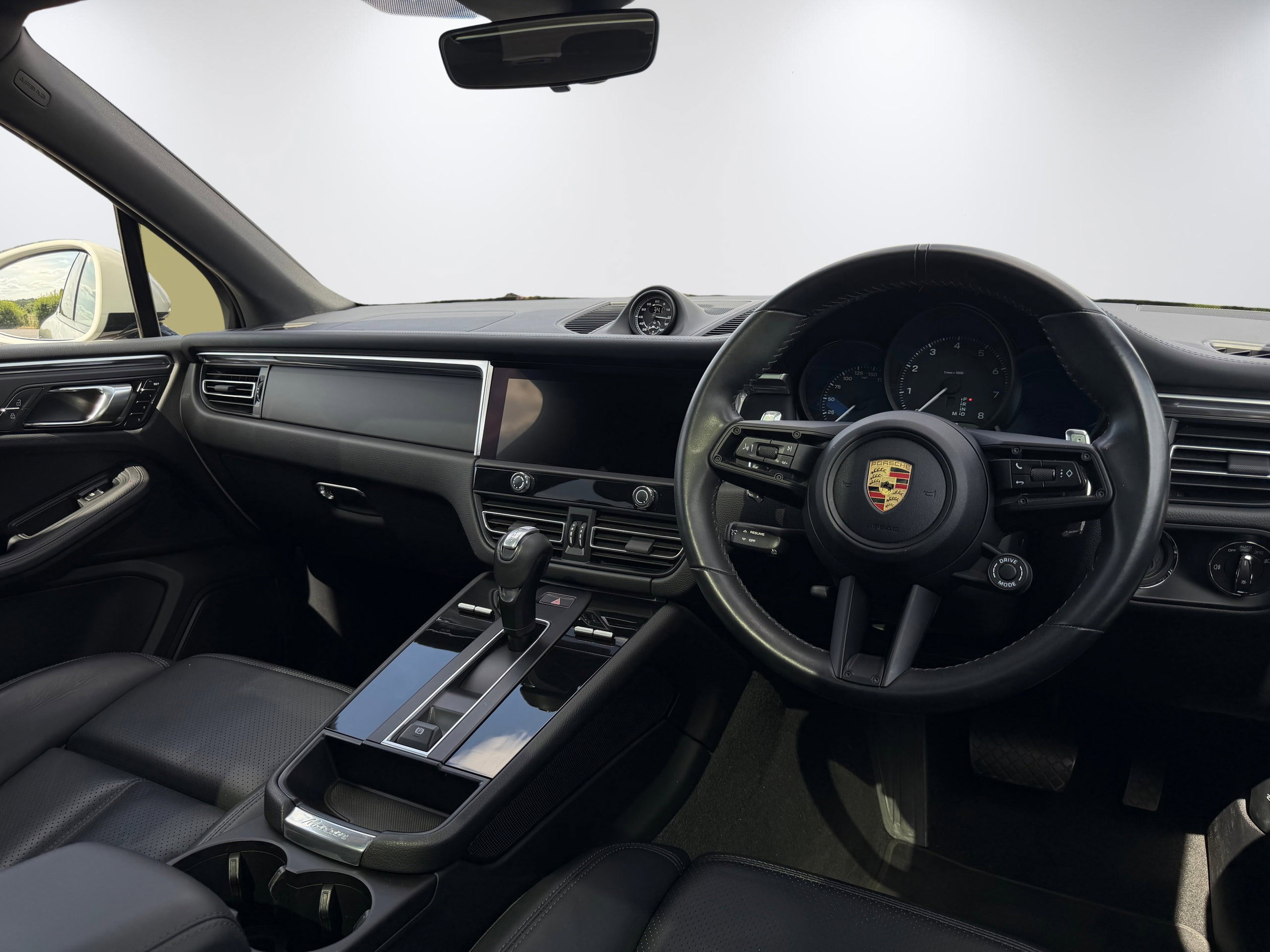 Porsche Macan 2.0T SUV 5dr Petrol PDK 4WD Euro 6 (s/s) (265 ps) 5dr Automatic 2026