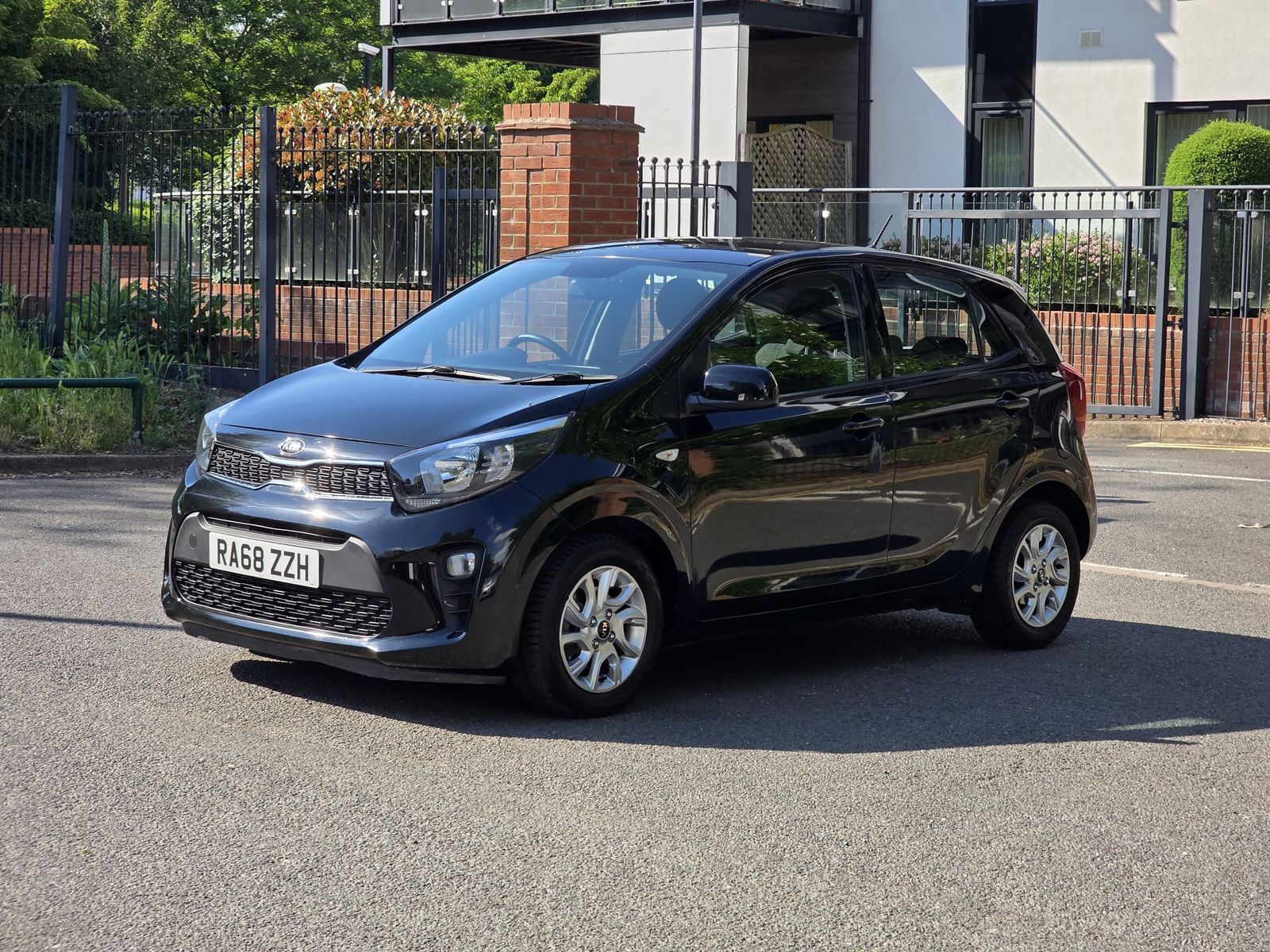 2019 Kia Picanto 1.25 2 Hatchback 5dr Petrol Auto Euro 6 (83 bhp), exterior view 3